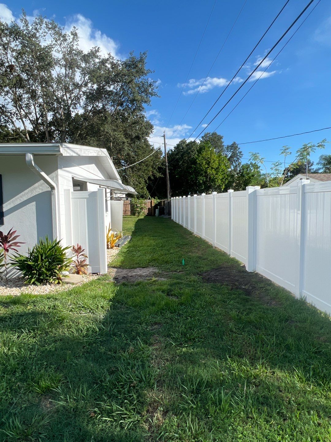 Sarasota, FL 6ft. Tall White Vinyl Privacy Fence  by Asap fence and gates, LLC