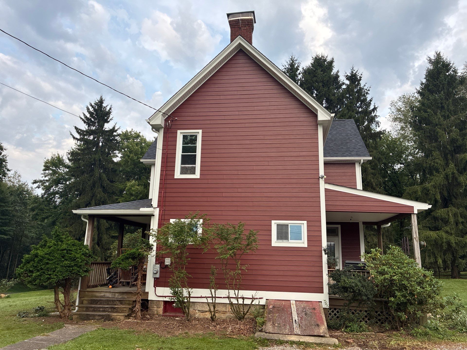 Full House Siding Renovation and Exterior Repairs in Valencia, Pennsylvania by Ideal Siding Pittsburgh