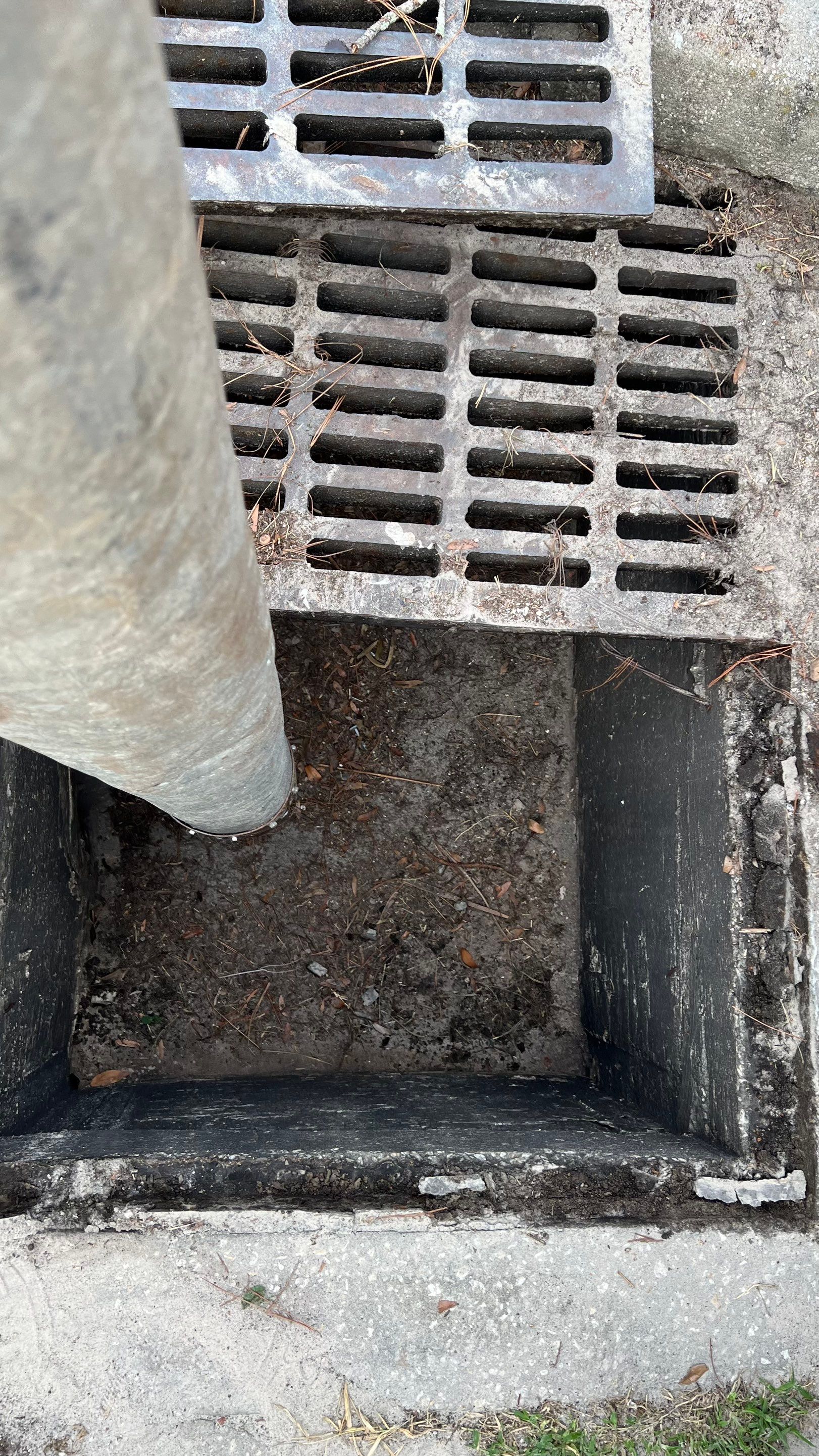 Apartment Complex Storm Water System Cleaning and Maintenance by APS Power & Water