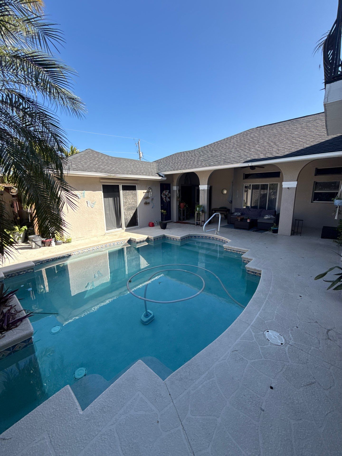 Dark Bronze Seamless Gutters using 6-Inch Seamless Gutters in Cape Coral FL by Gutter Professors
