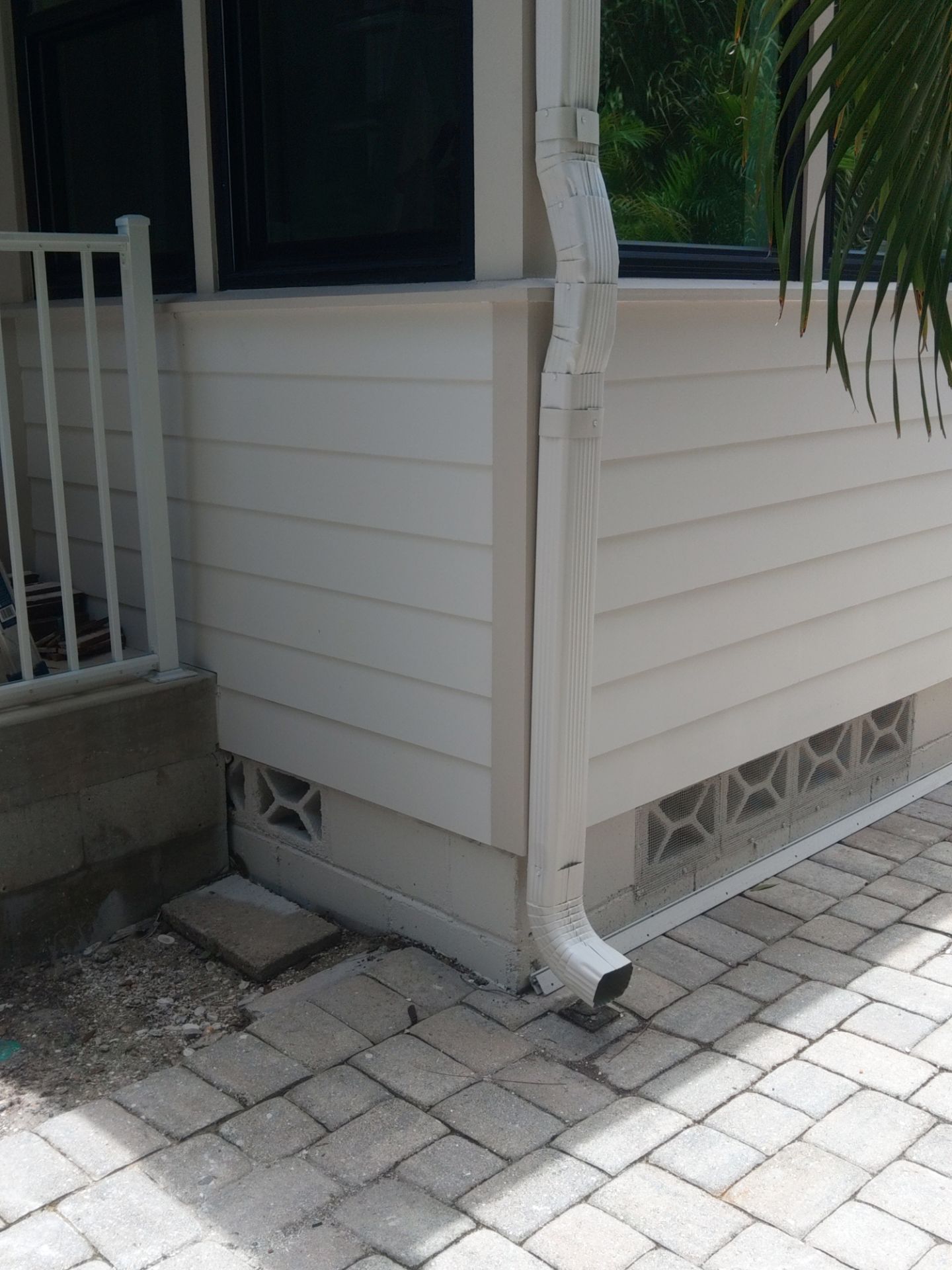 Aluminum Seamless Gutters using 3X4 Elbow Downspout in Sarasota FL by Gutter Professors