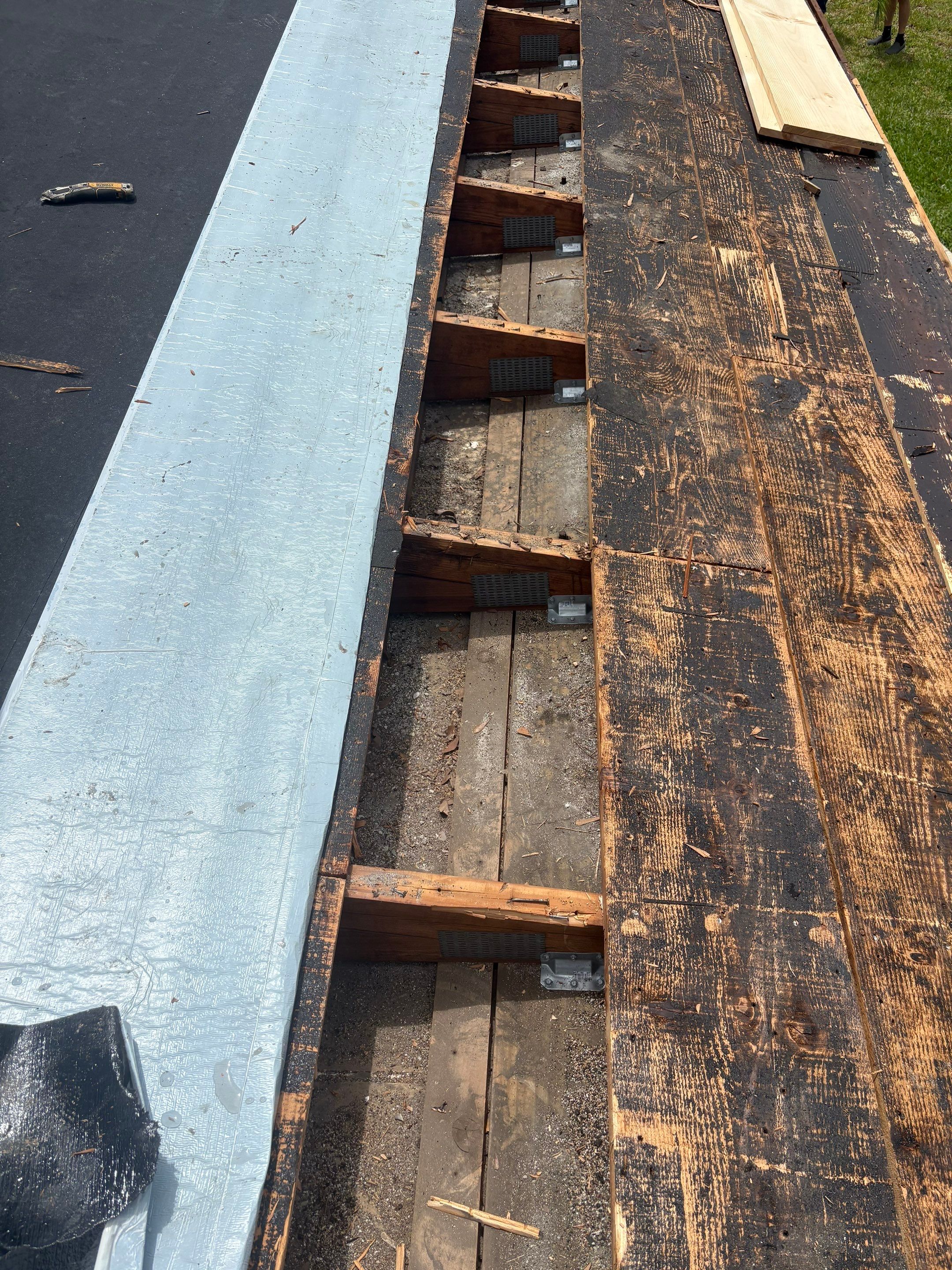 Project in Clearwater 33764 by Mitchell Roofing Company LLC 