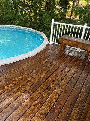 Coated Deck using Wood Sealant
