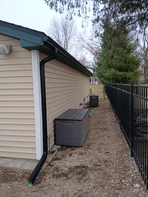 seamless aluminum gutter install in McHenry, IL (After)