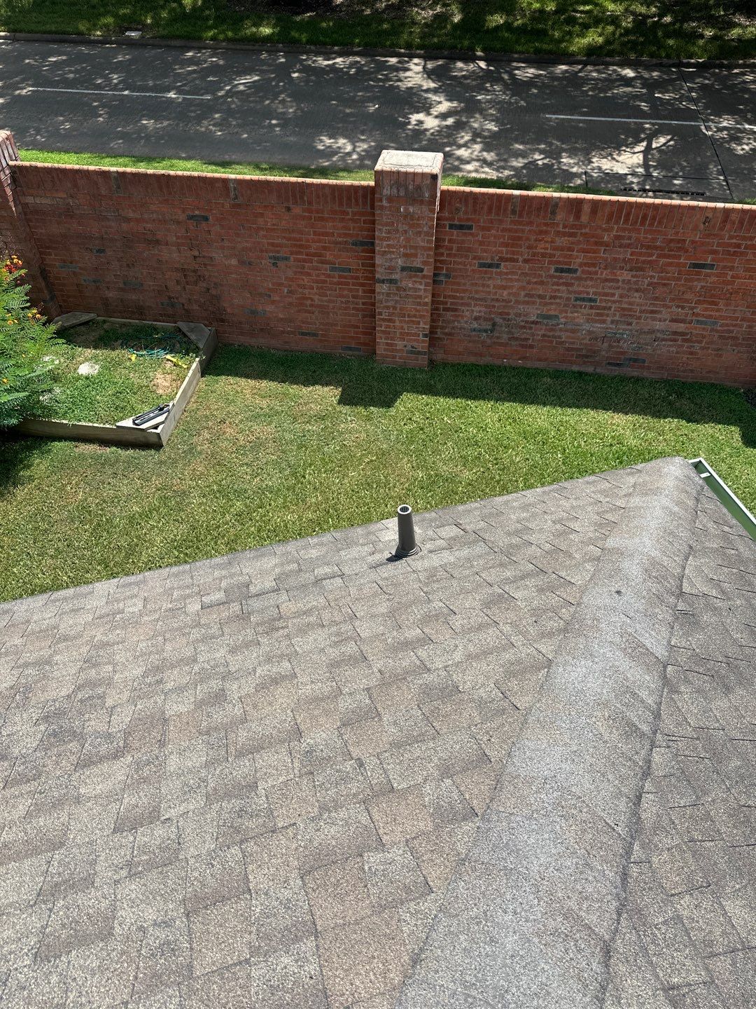 Hail Damage using Owen's Corning Duration (Lifetime) Shingles by Roof Repair Company