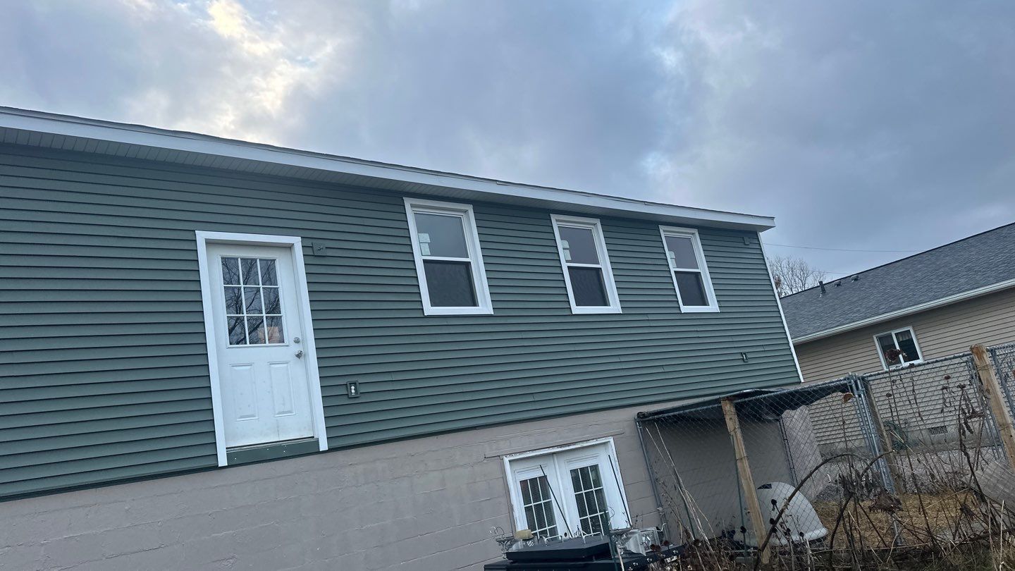 Siding Replacement using CertainTeed Restoration Classis D4 by 180 Contractors