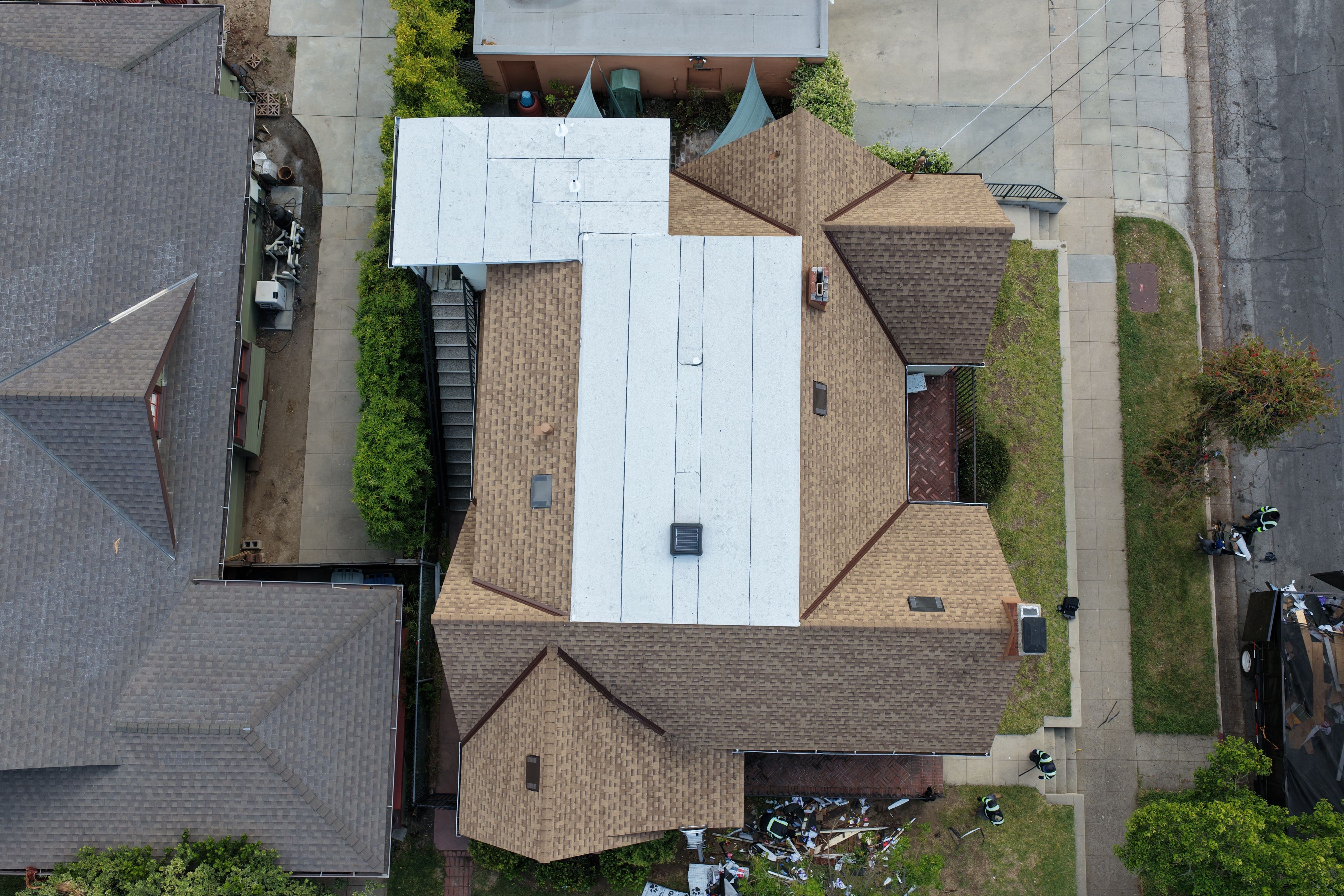 Pasadena Roof Replacement: Two-Roof Restoration on One Home by Green Ladder Roofing Company