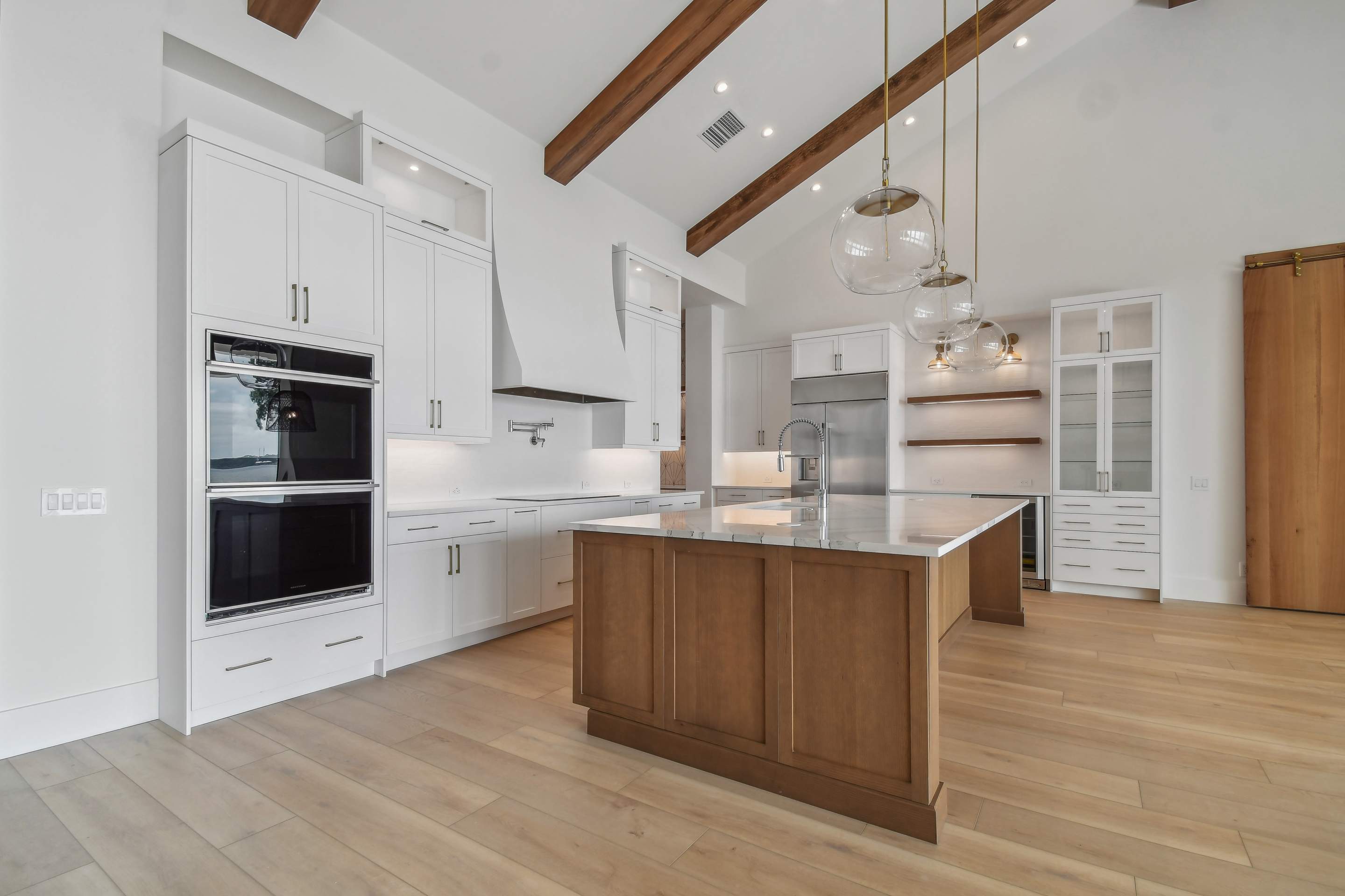 Custom Kingston by Lyons Heritage Tampa, LLC