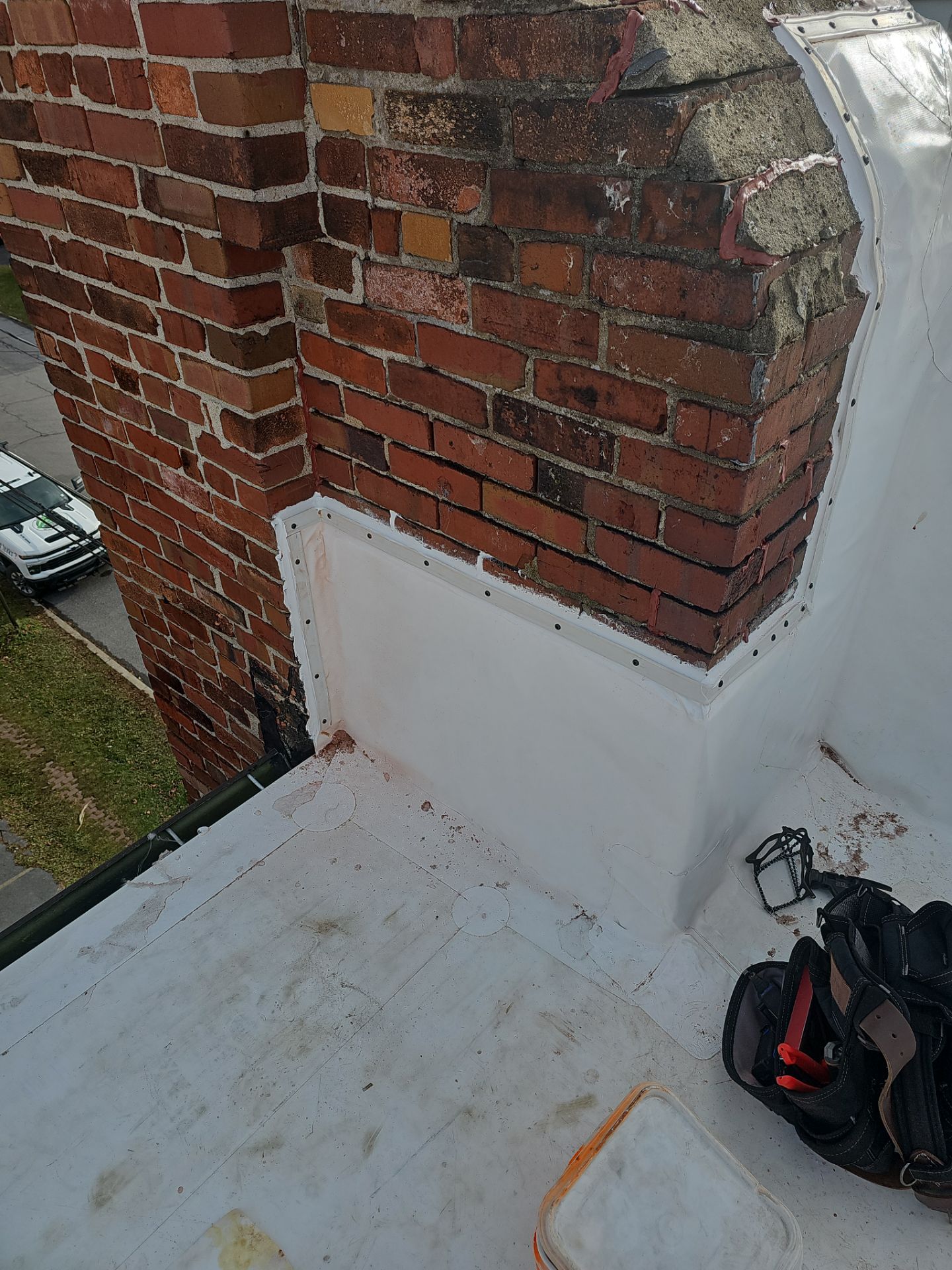 Western Auto  by 768 ROOF, LLC.