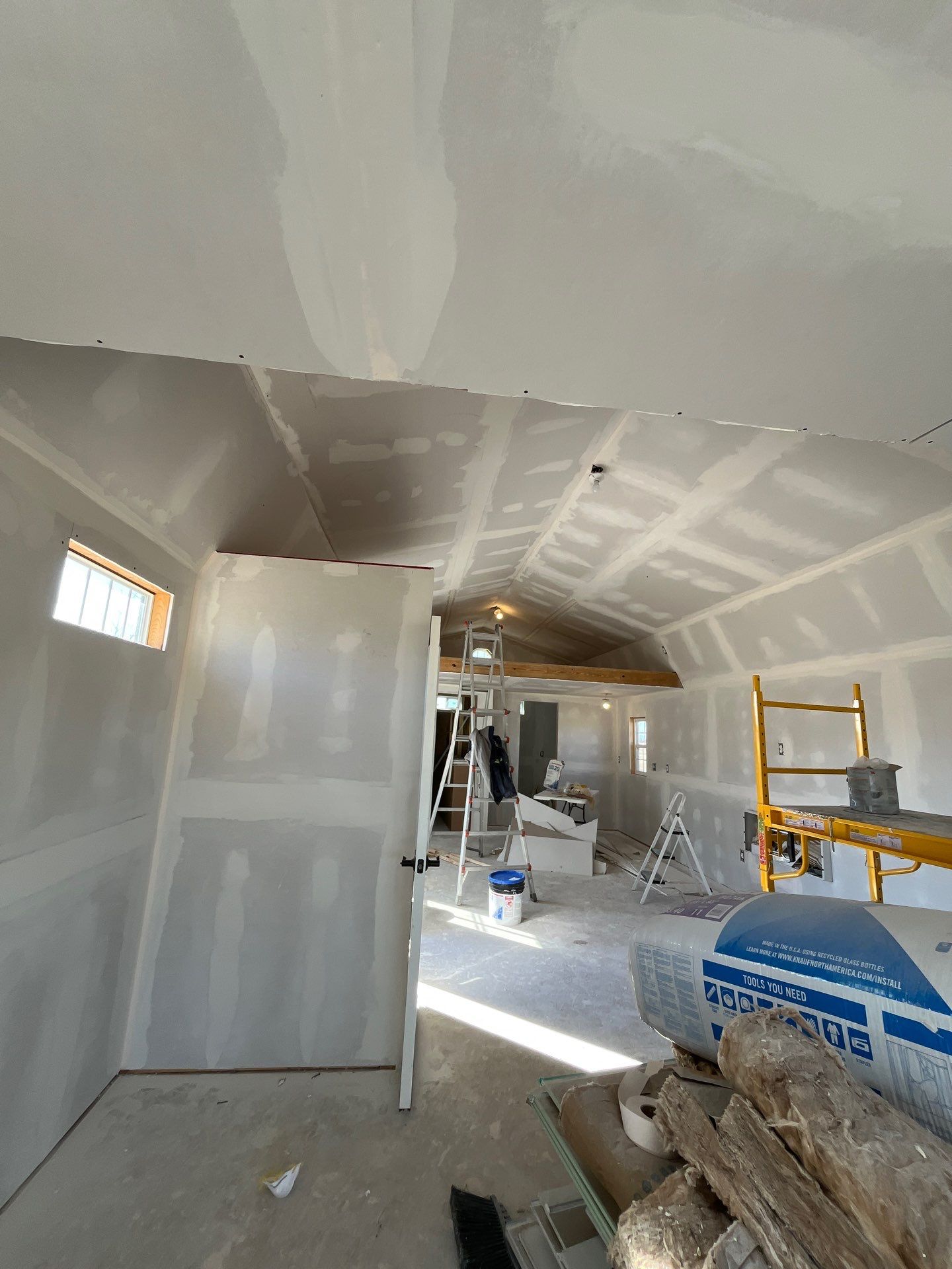 Interior Work by Clays Services Inc