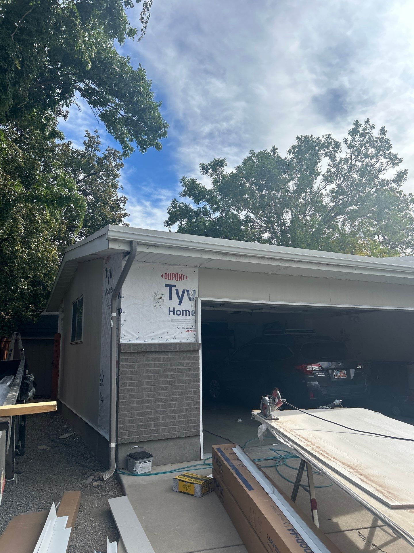 Salt Lake City | Mixed Hardie & Vinyl Siding | Cobble Stone & Desert Sand by Ideal Siding Utah