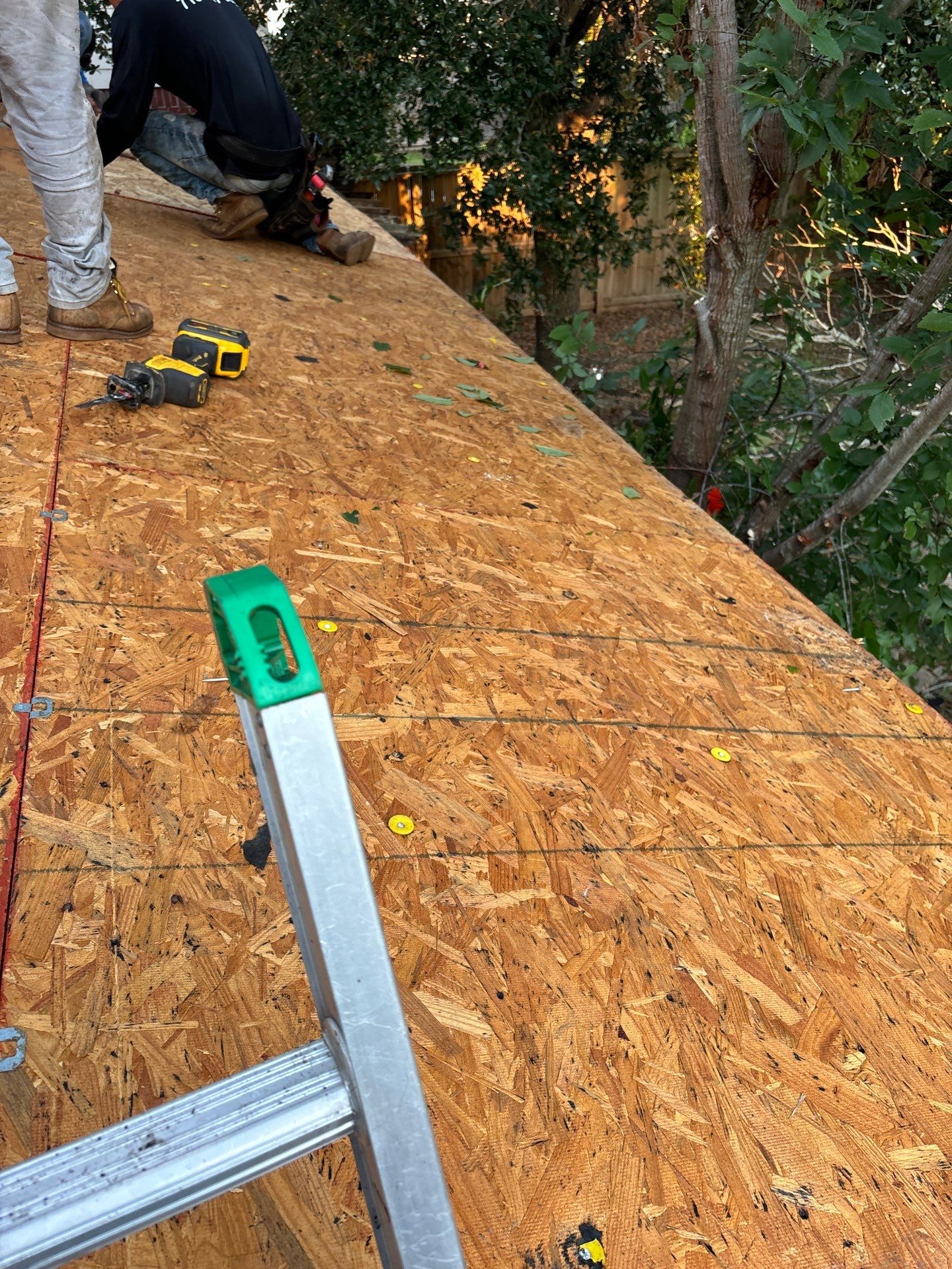 Residential Roofing Installation using Owen's Corning Duration (Lifetime) Shingles by Roof Repair Company