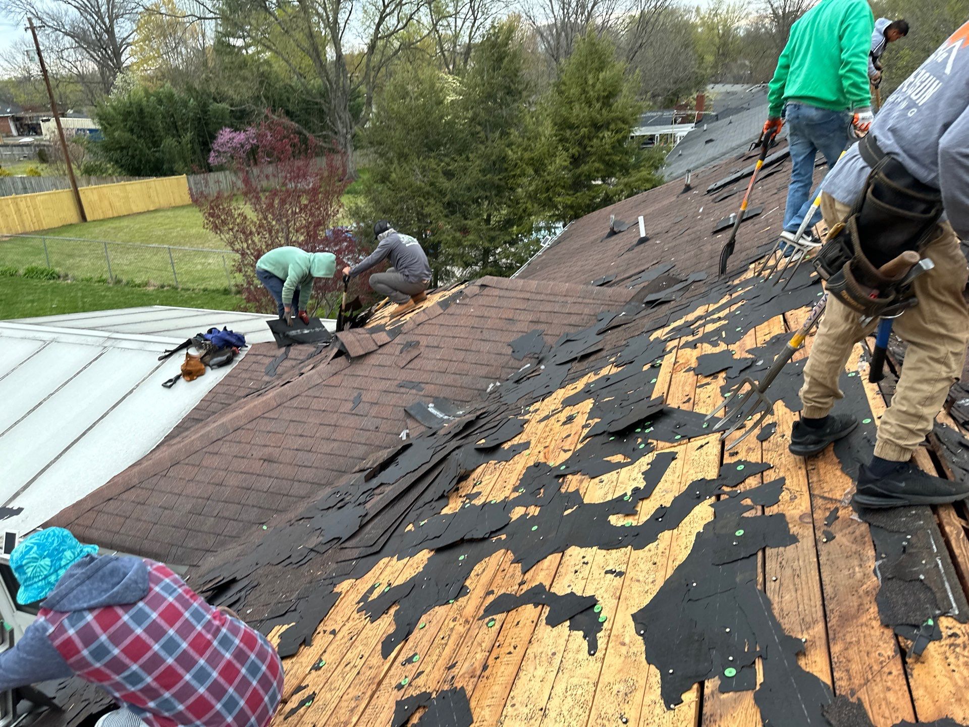 Residential Roofing Installation using GAF Timberline HDZ Shakewood by Undersun Roofing 