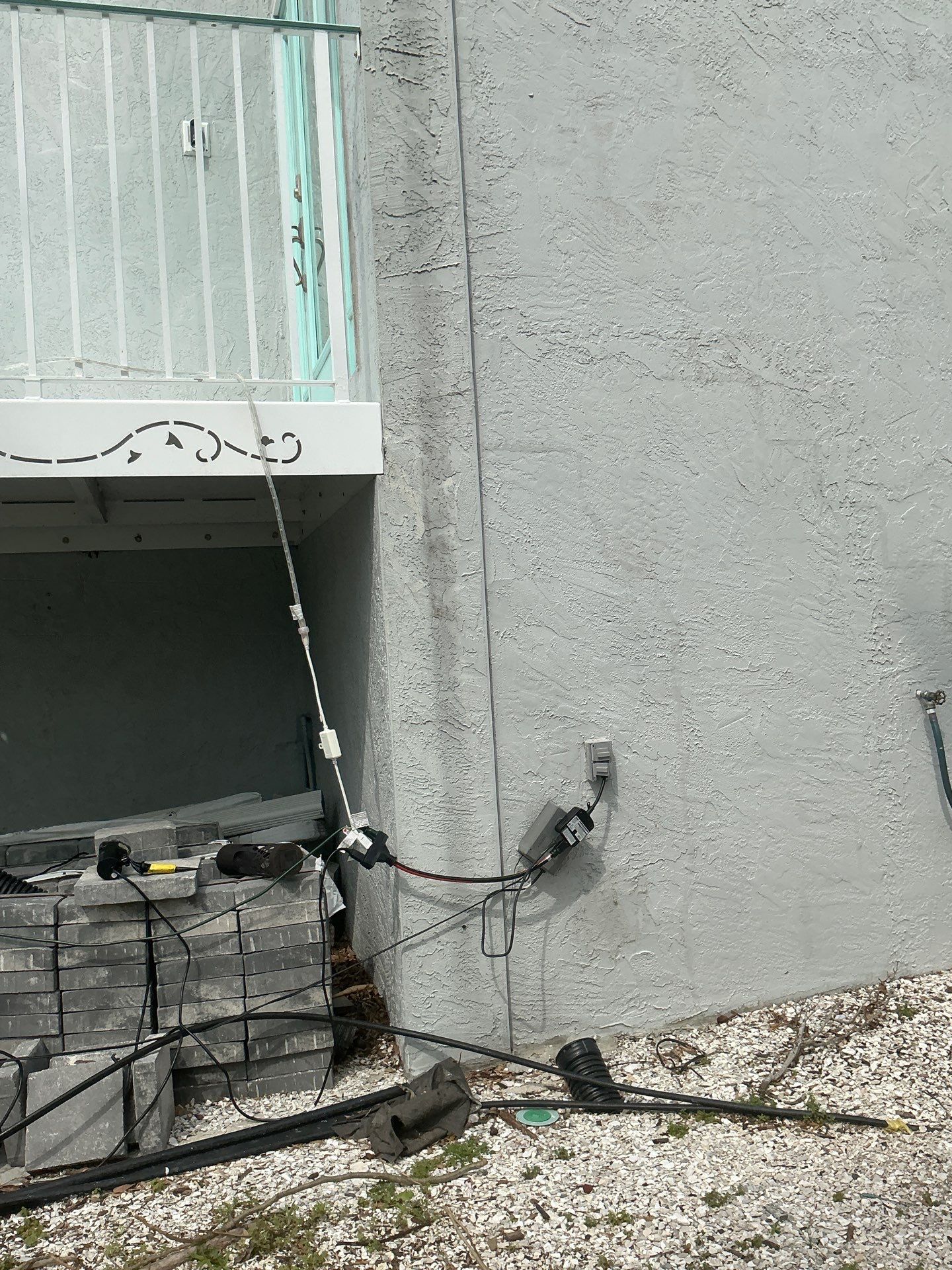 Assessment of the Condition of Gutters and Soffit and Fascia in Siesta Key FL by Gutter Professors
