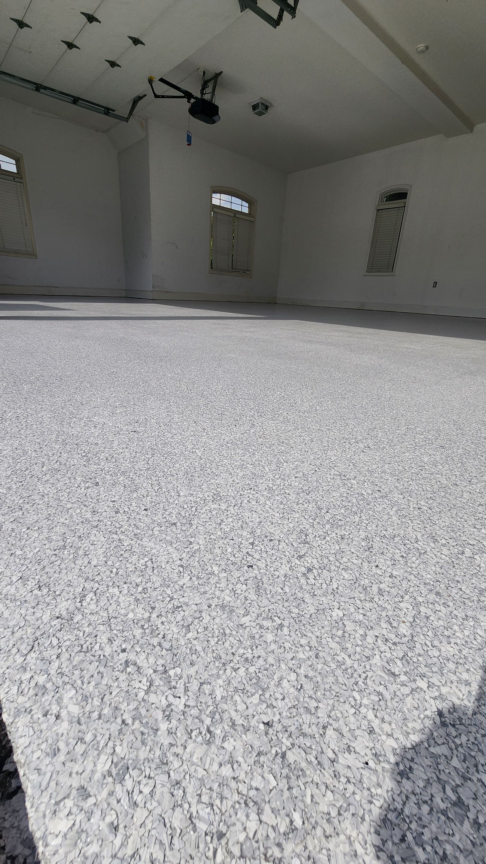 For those who love light colors we have the Schist flake by Opus Renovations 