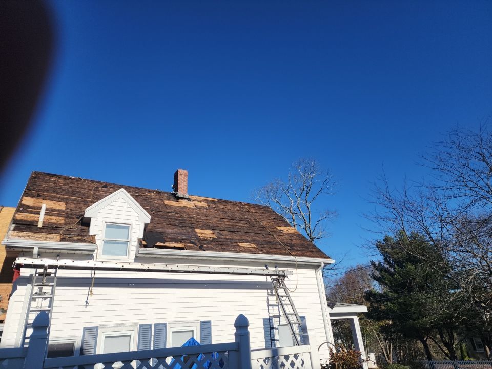 Roofing and Flashing in Franklin, MA by Master Roof Inc