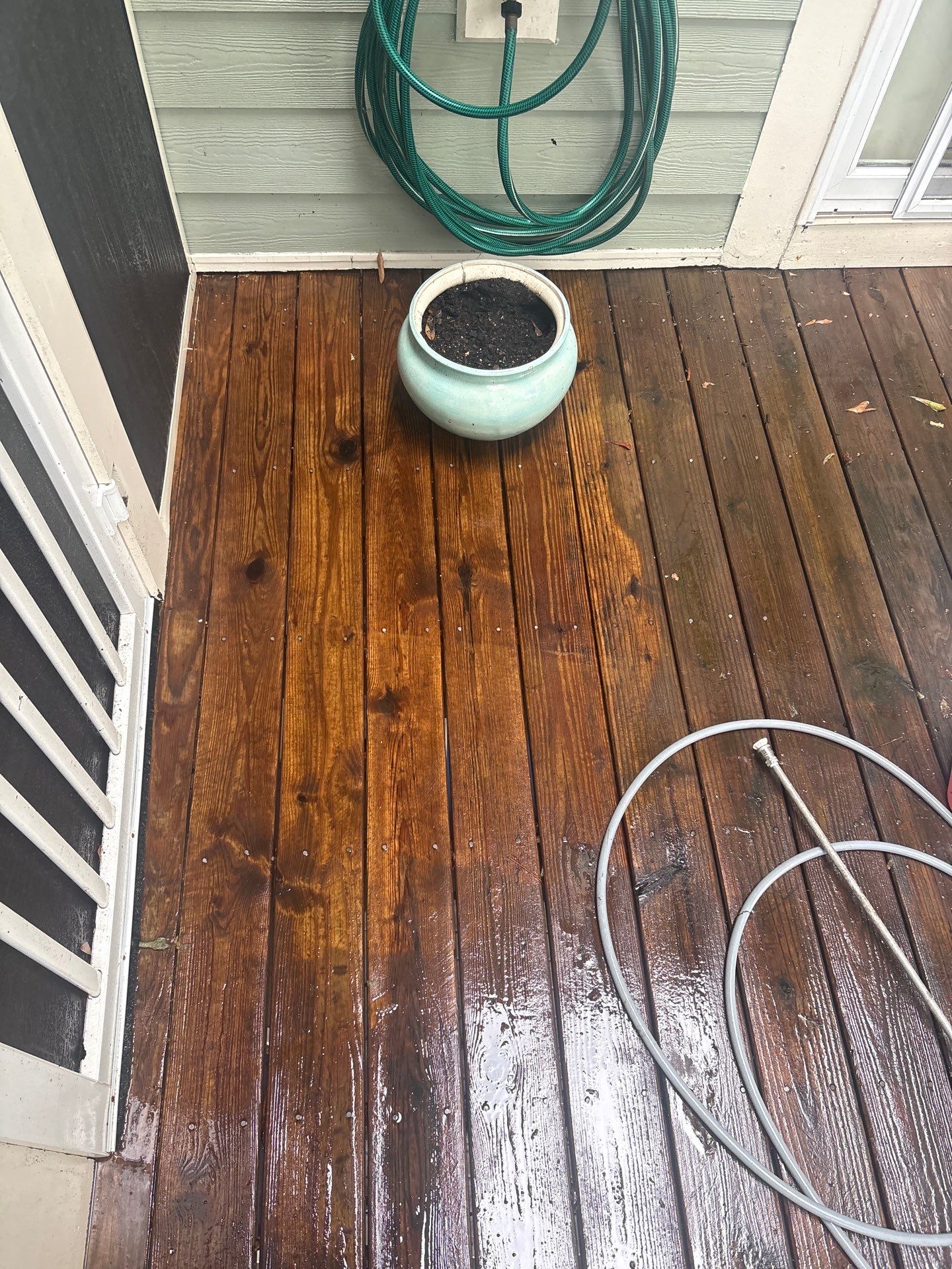 Deck using Wood Sealant by DuraSeal