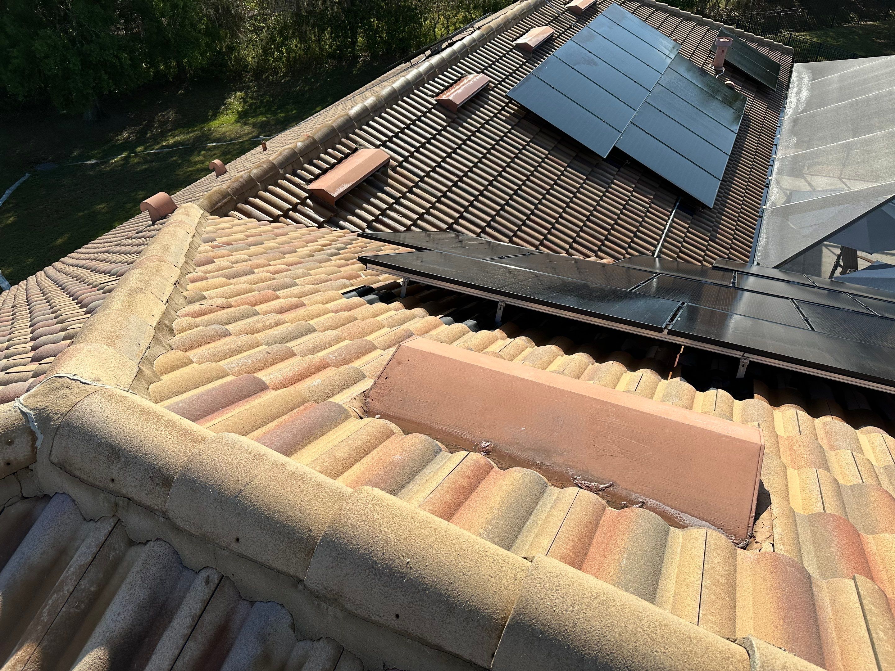 Concrete Tile Roof Cleaning in Winding River Community, Bradenton, FL | Sunshine AquaWash by Sunshine AquaWash