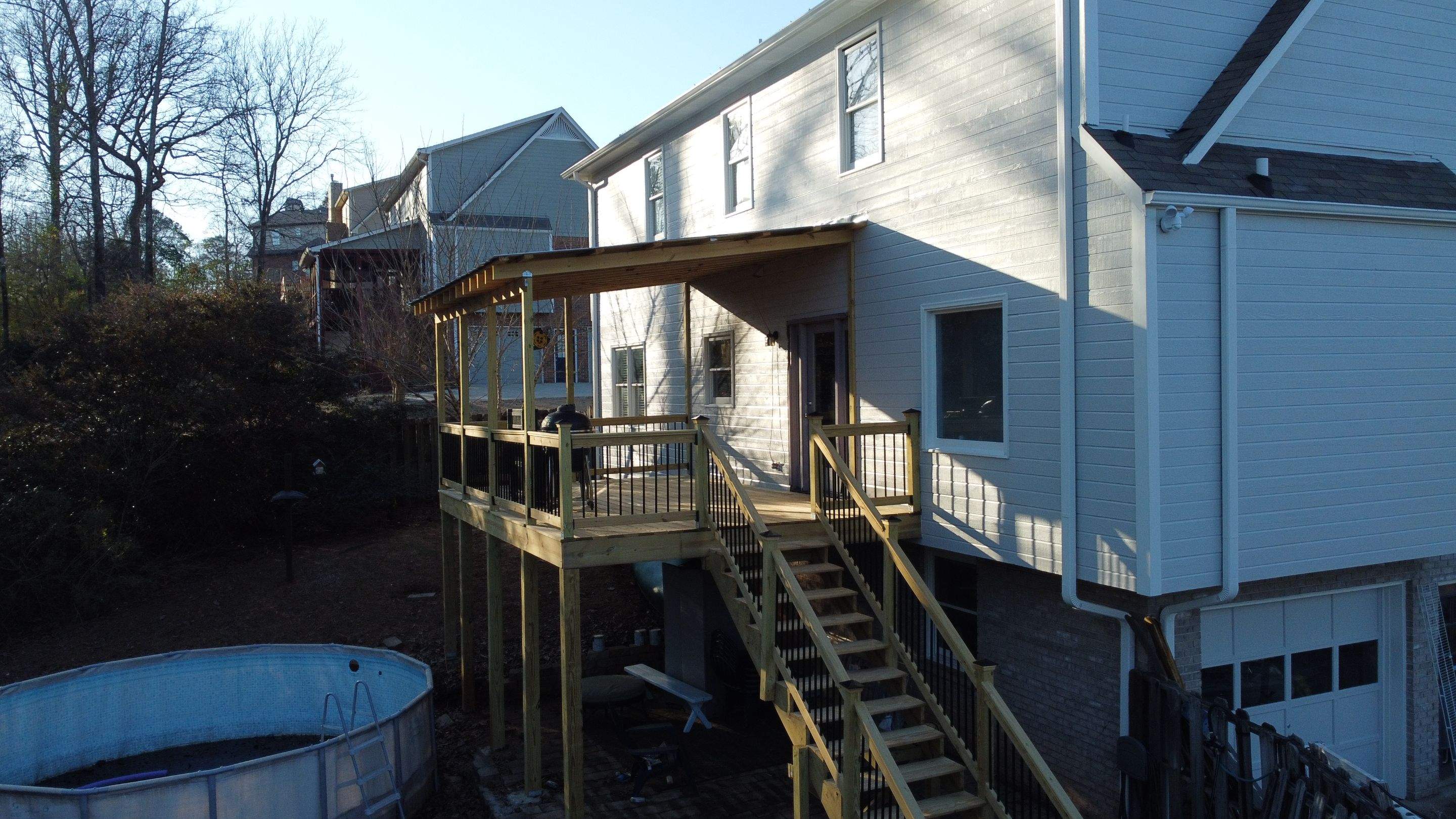 Balmoral Estates Screened Deck  by Pillar and Pine