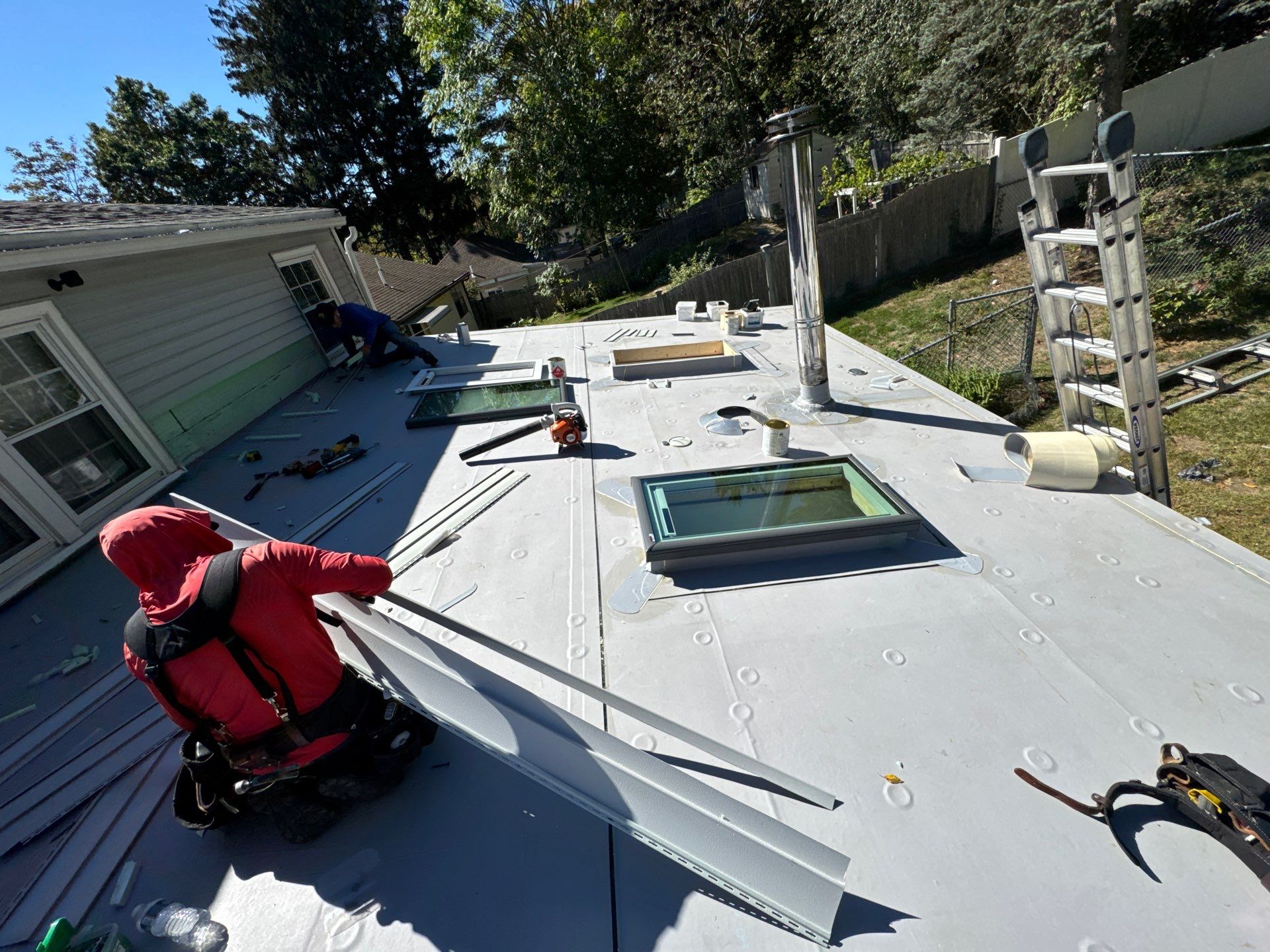 EPDM Roof & Vinyl Siding Replacement – Billerica, MA by Mighty Dog Roofing of Greater Middlesex County