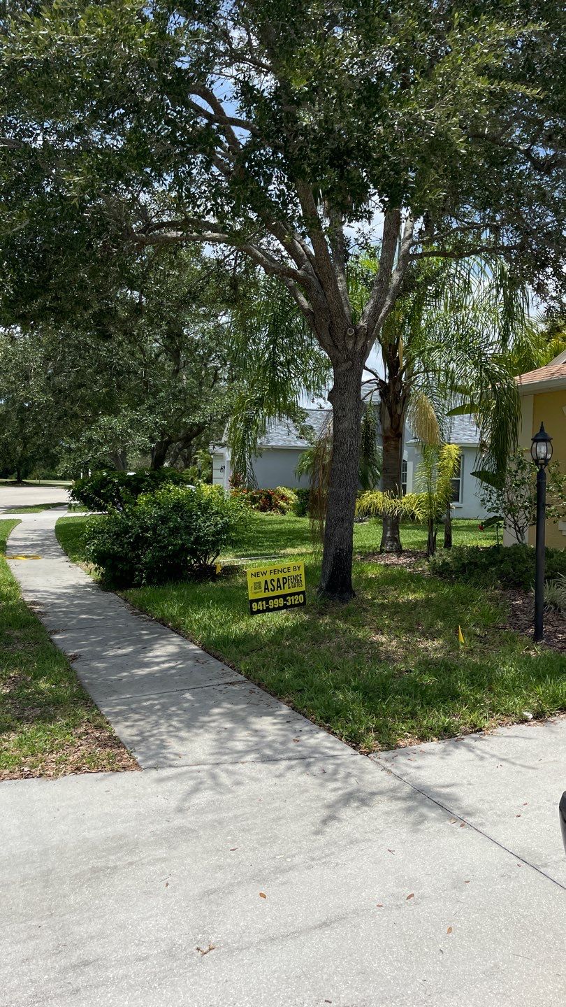 Lakewood Ranch, FL White Vinyl Privacy & Picket Fence by Asap fence and gates, LLC