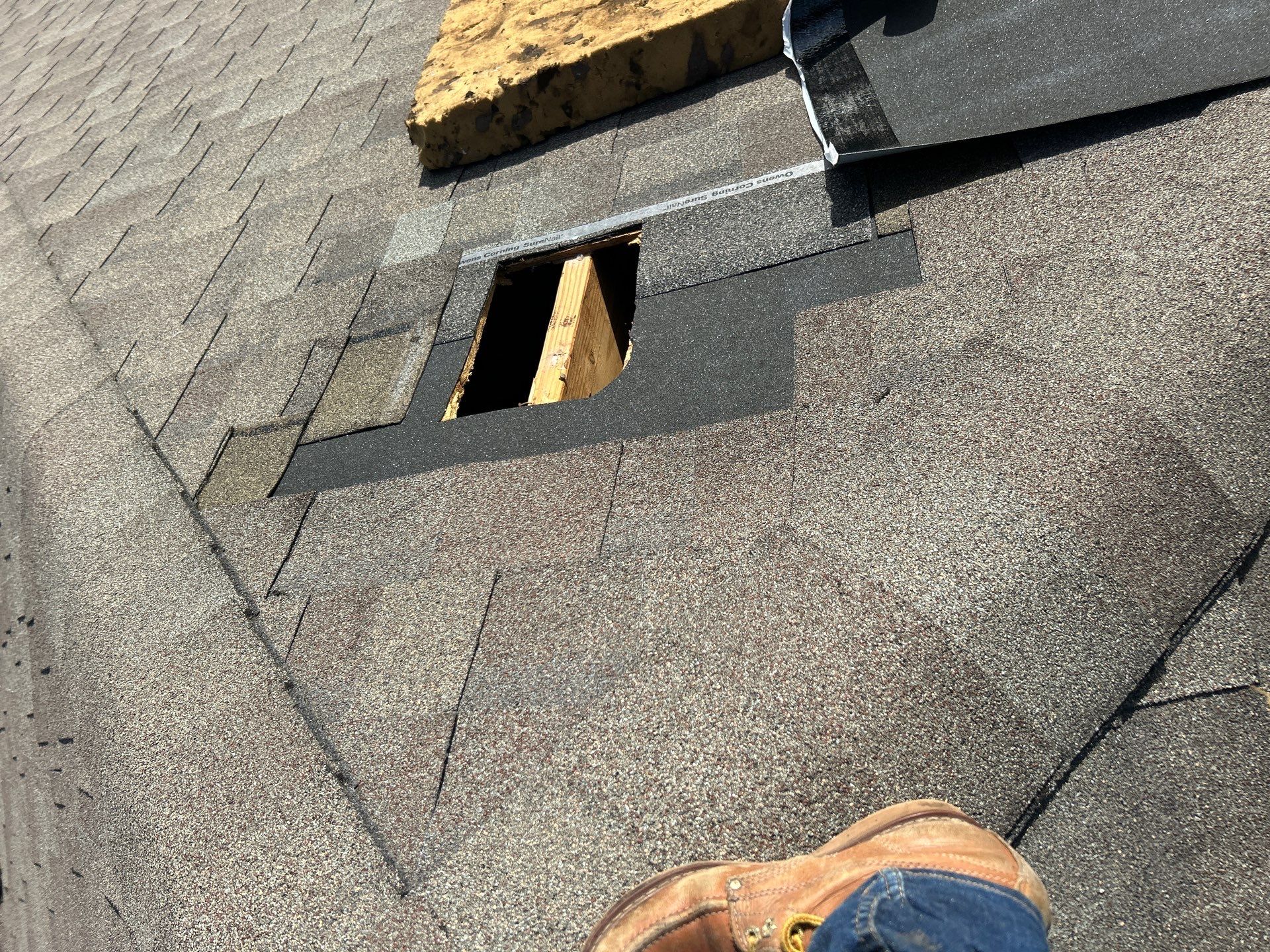 Residential Roofing Installation using Owen's Corning Duration (Lifetime) Shingles by Roof Repair Company