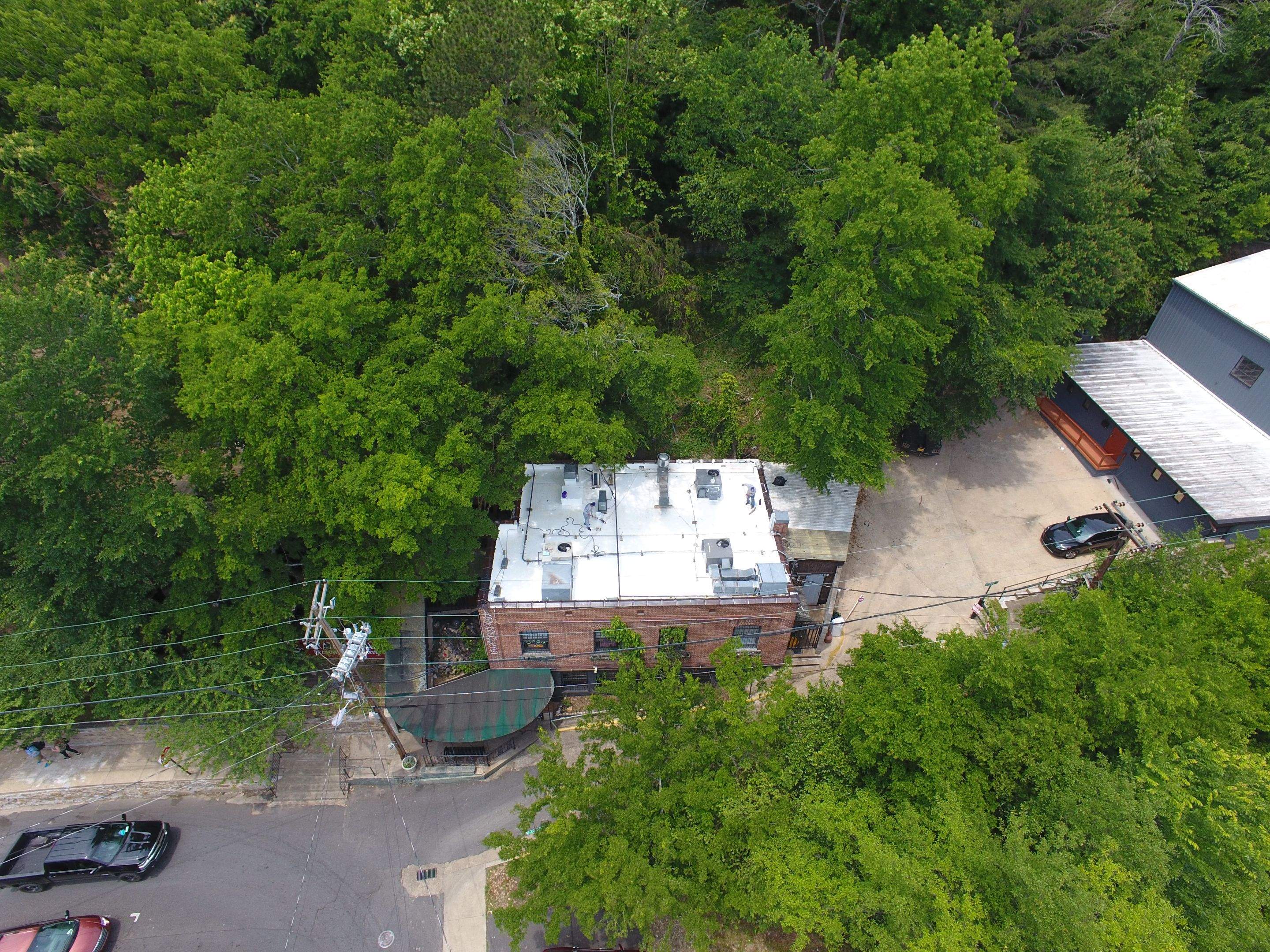Grateful Head Pizza by Hostetler Roofing