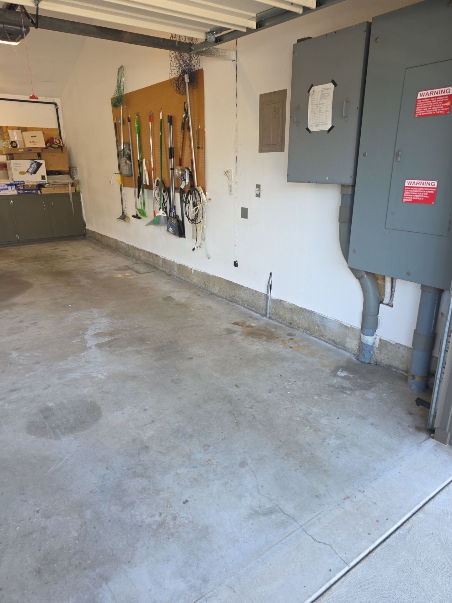 Garage and Entryway Concrete Coating Transformation in Clarkston Washington by Croc Coatings, LLC