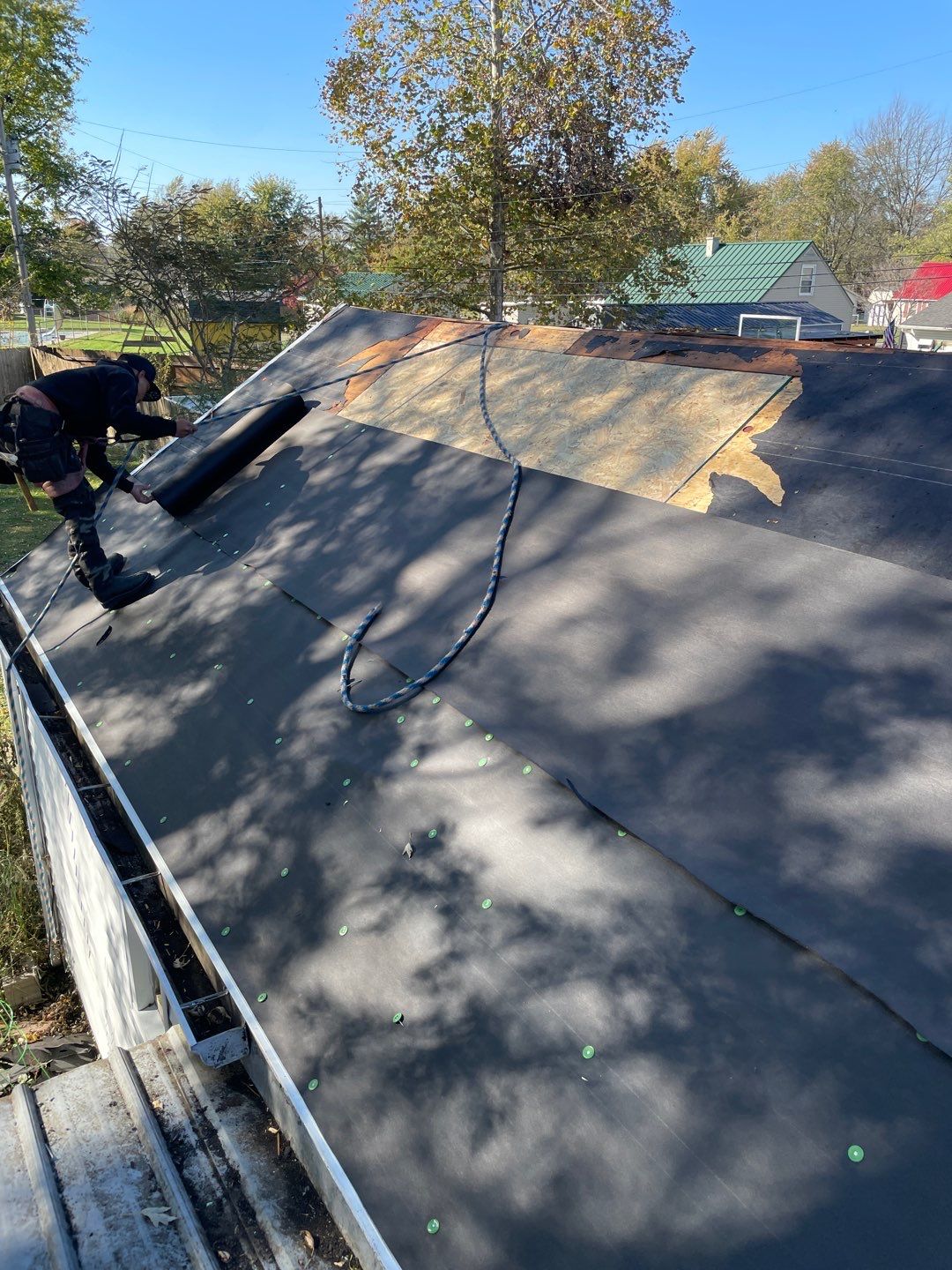Residential Roofing Installation using Tamko Titan and aluminum siding repair by Storm Contracting 