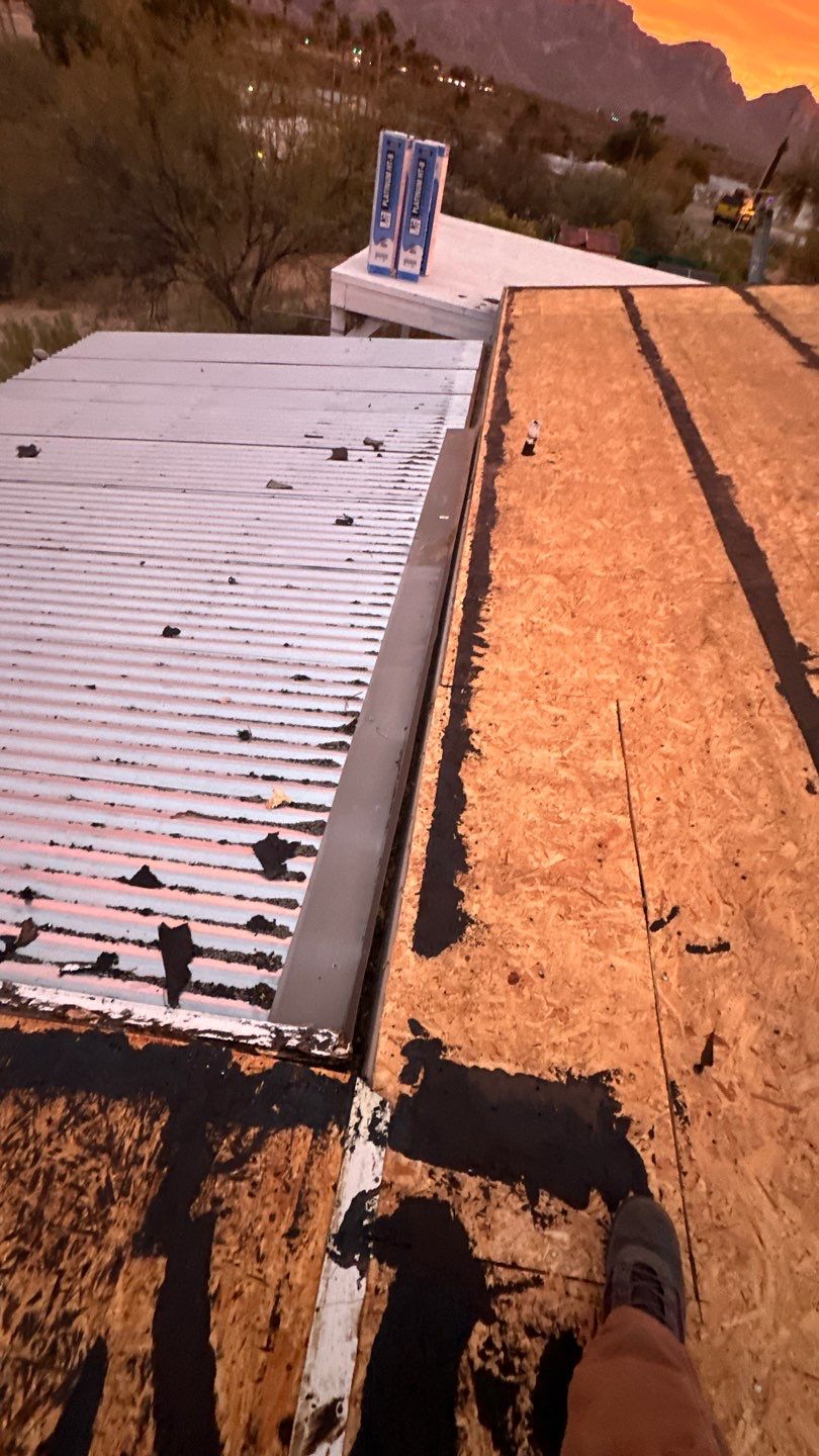 Polar White Exposed Fastener by Reimagine Roofing