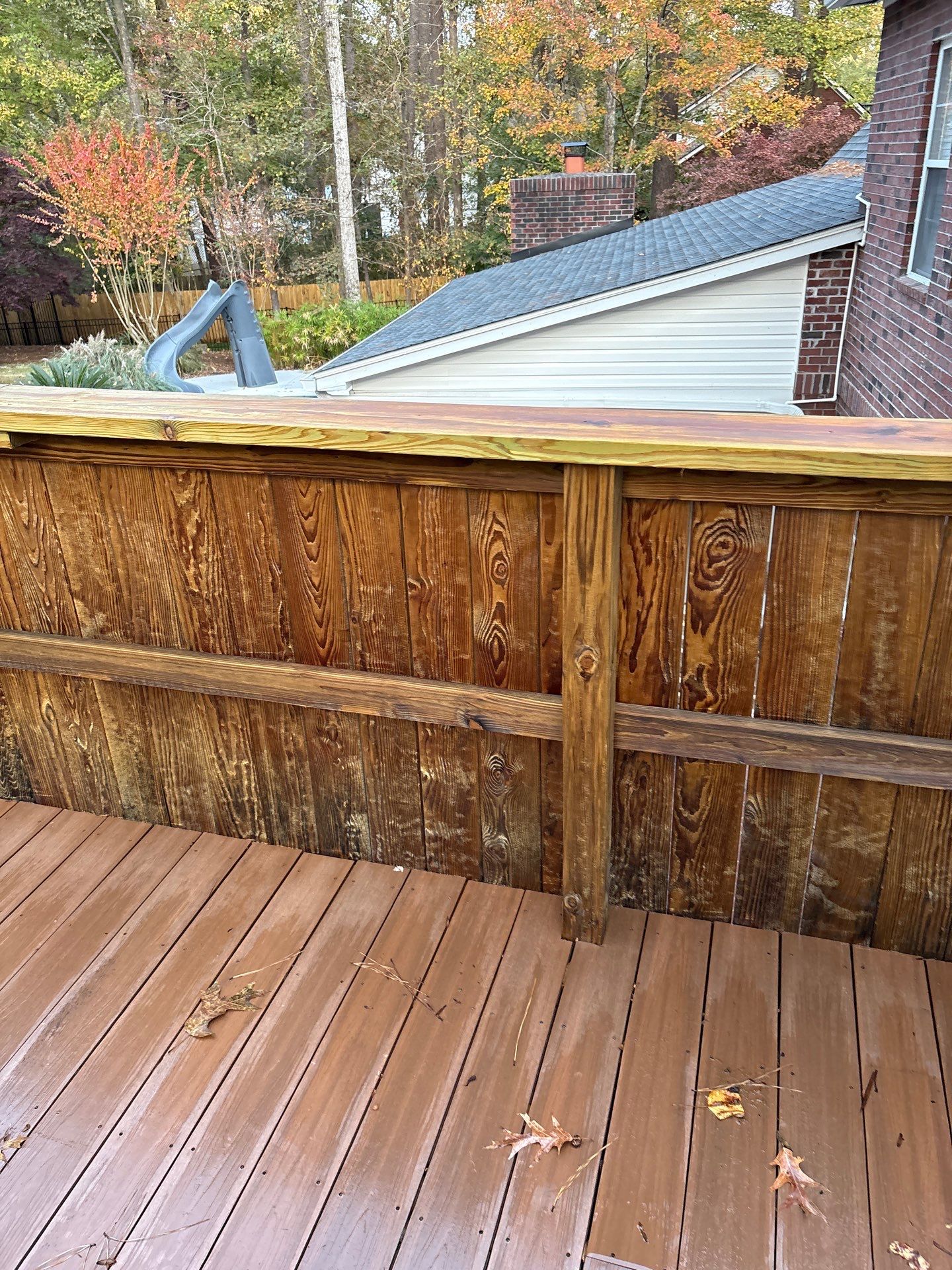 Wood Fence using Wood Sealant by DuraSeal