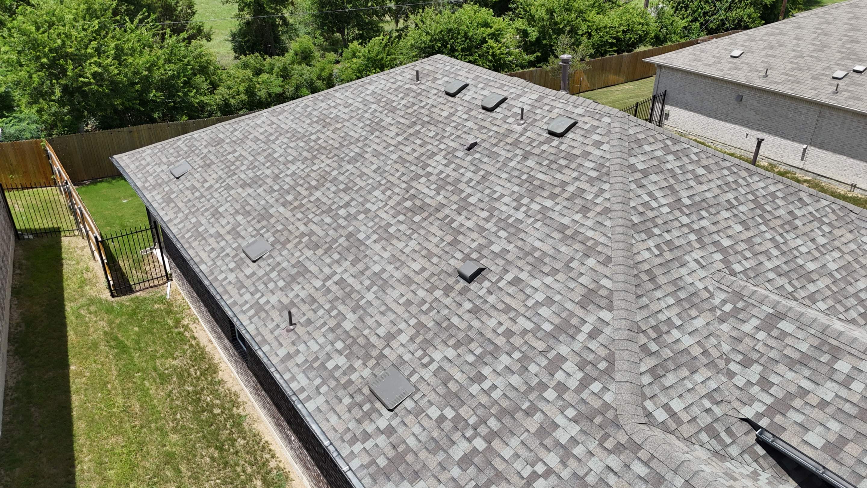 Driftwood - Owens Corning TruDefinition Duration by RoofsOnly.com