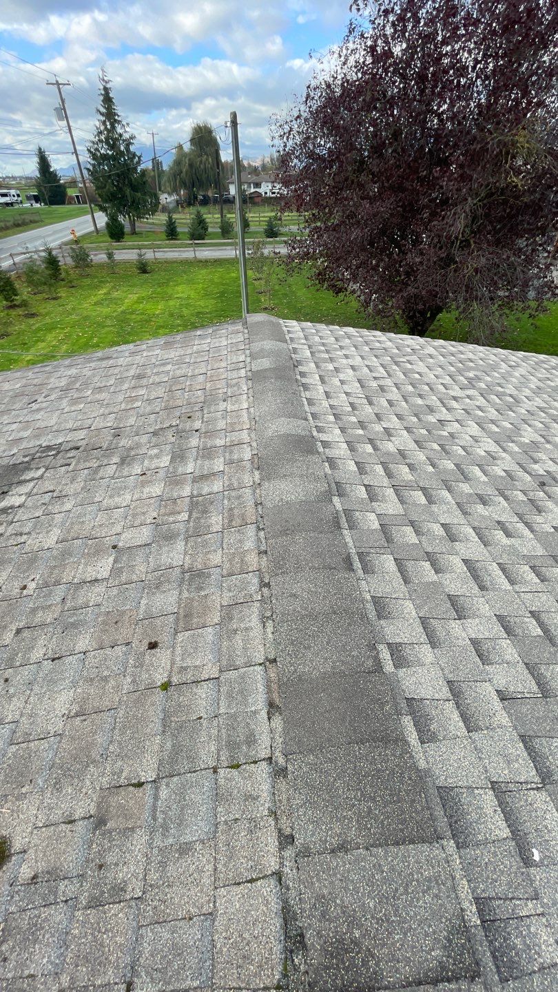 Residential Re-Roof using GAF Weathered Wood HDZ by Top Notch Roofing Inc