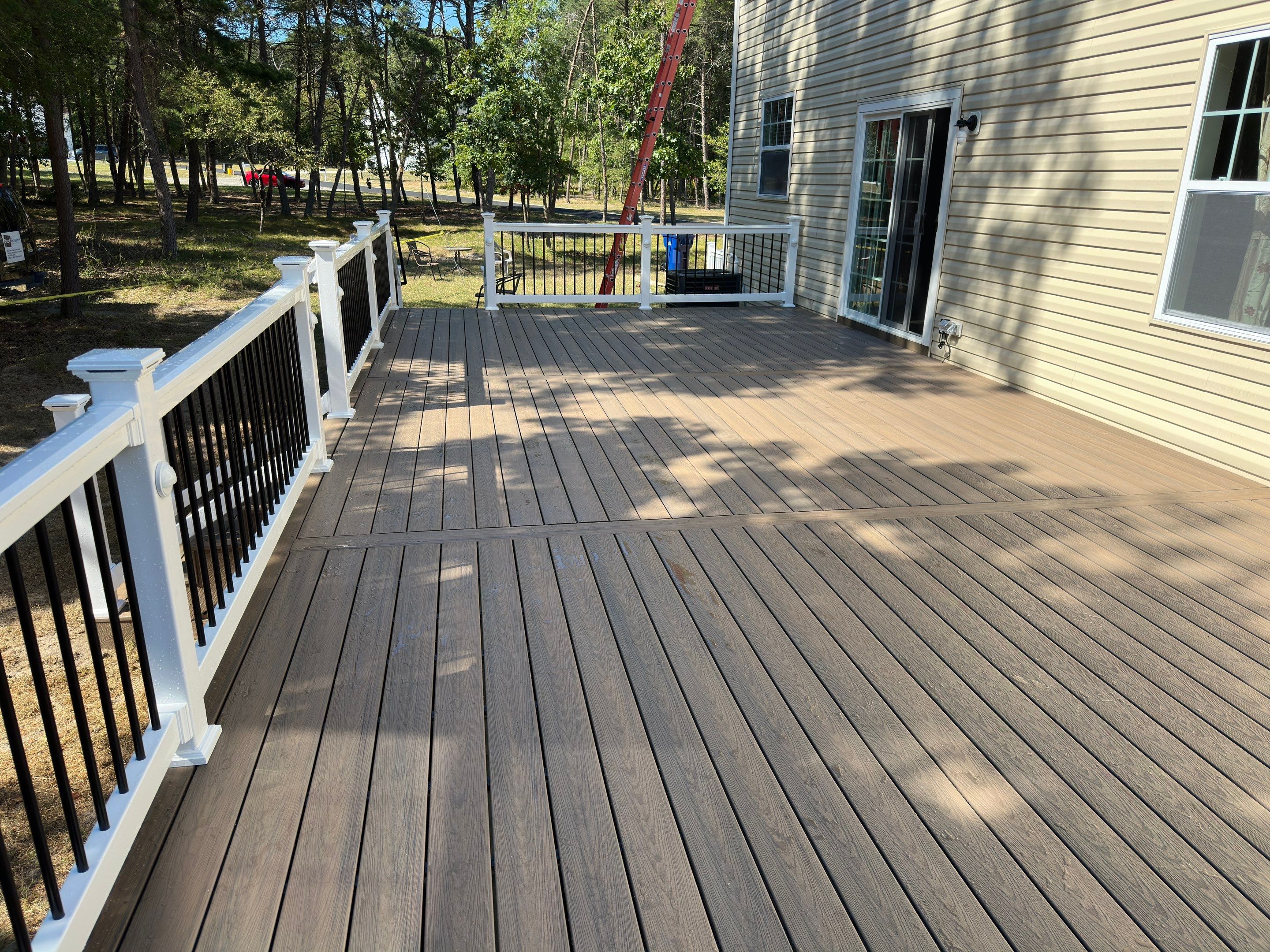 New Deck using Deckorators Venture - Color Sandbar by deck guardian