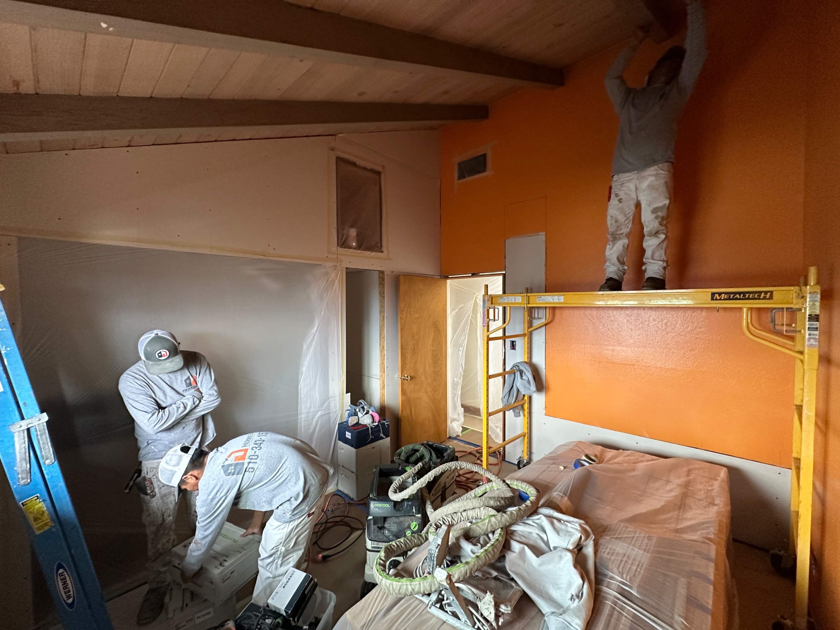 Custom interior painting and decorating by Herrera’s Bay Area Painting inc.
