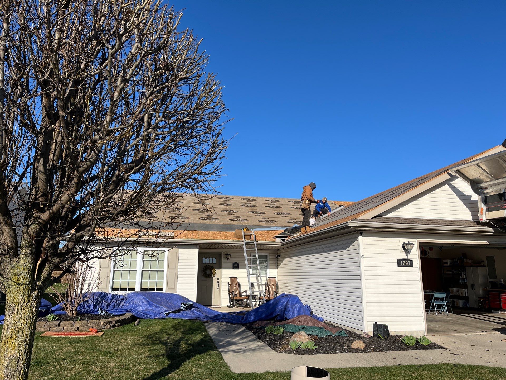 Residential Roofing Installation using CertainTeed Landmark Weathered Wood by Nitro Roofing and Construction