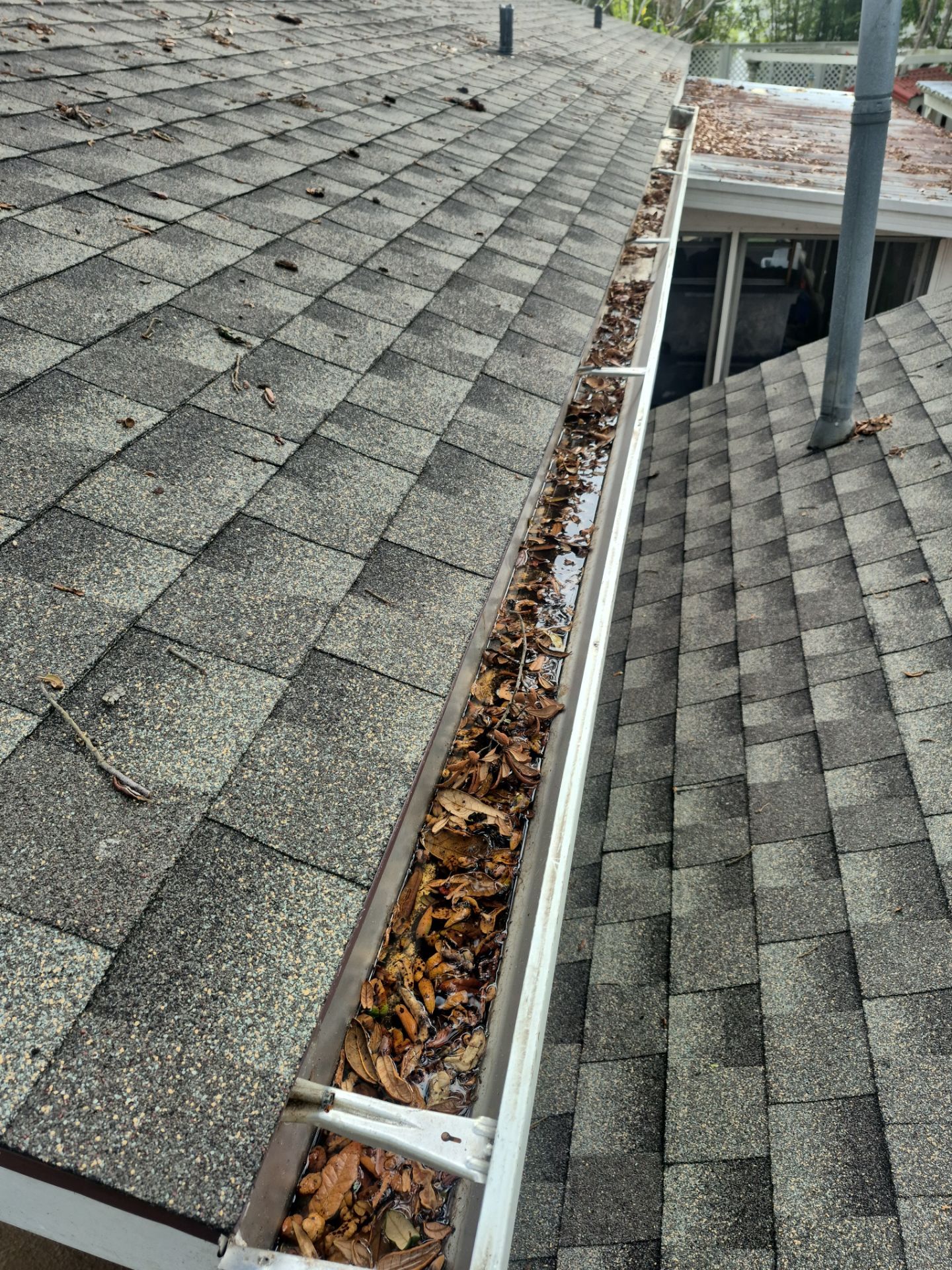 Project in St. Petersburg 33713 by Mitchell Roofing Company LLC 