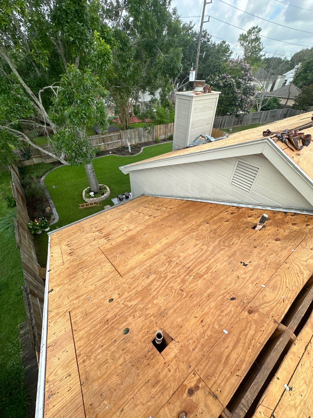 Residential Roofing Installation using Owen's Corning Duration (Lifetime) Shingles by Roof Repair Company