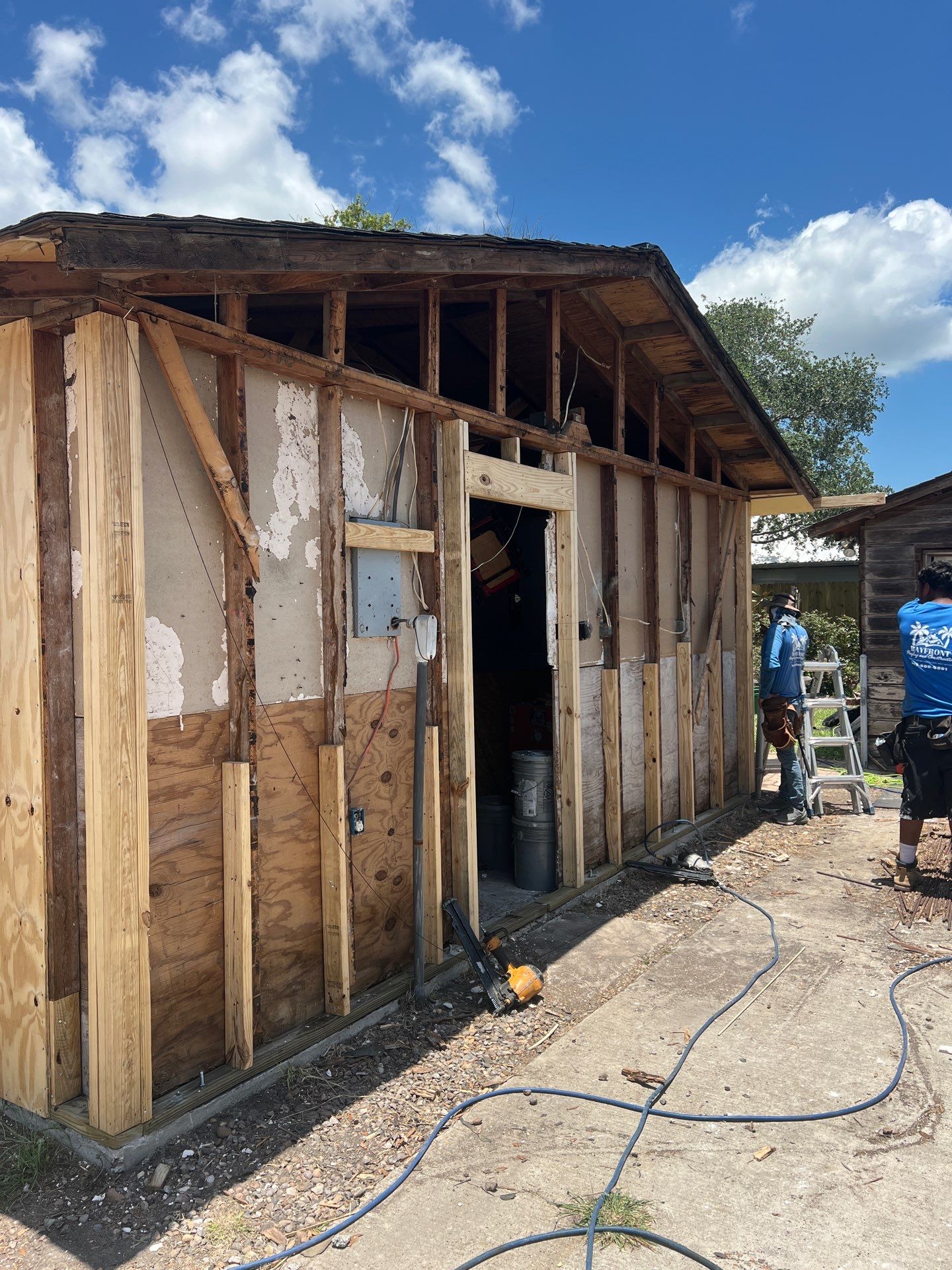How Bayfront Installs Hardie Siding by Bayfront Roofing and Construction