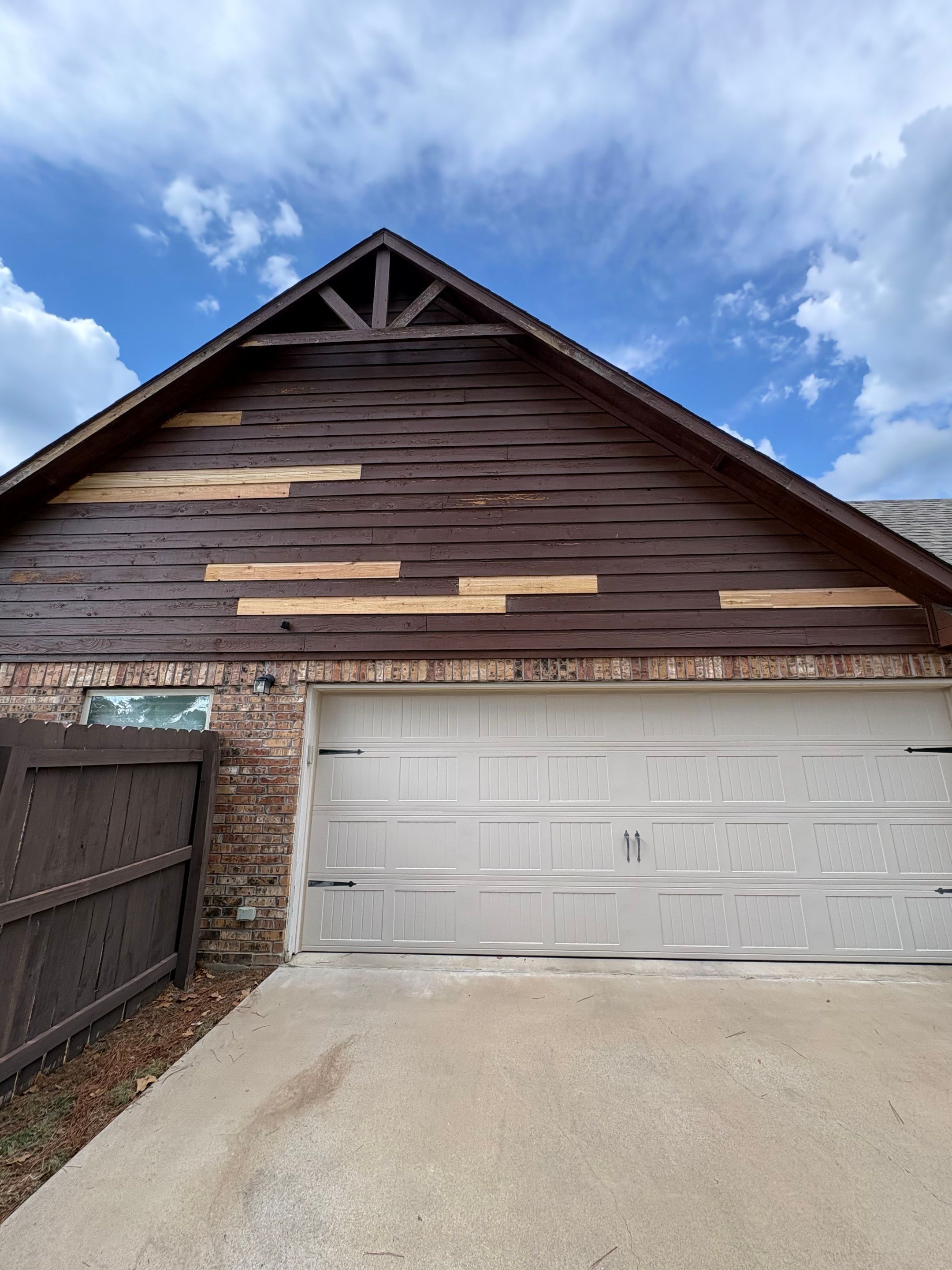 From Dated Brown to Modern Contrast: A Mineola Exterior Transformation by Quality Coats Painting