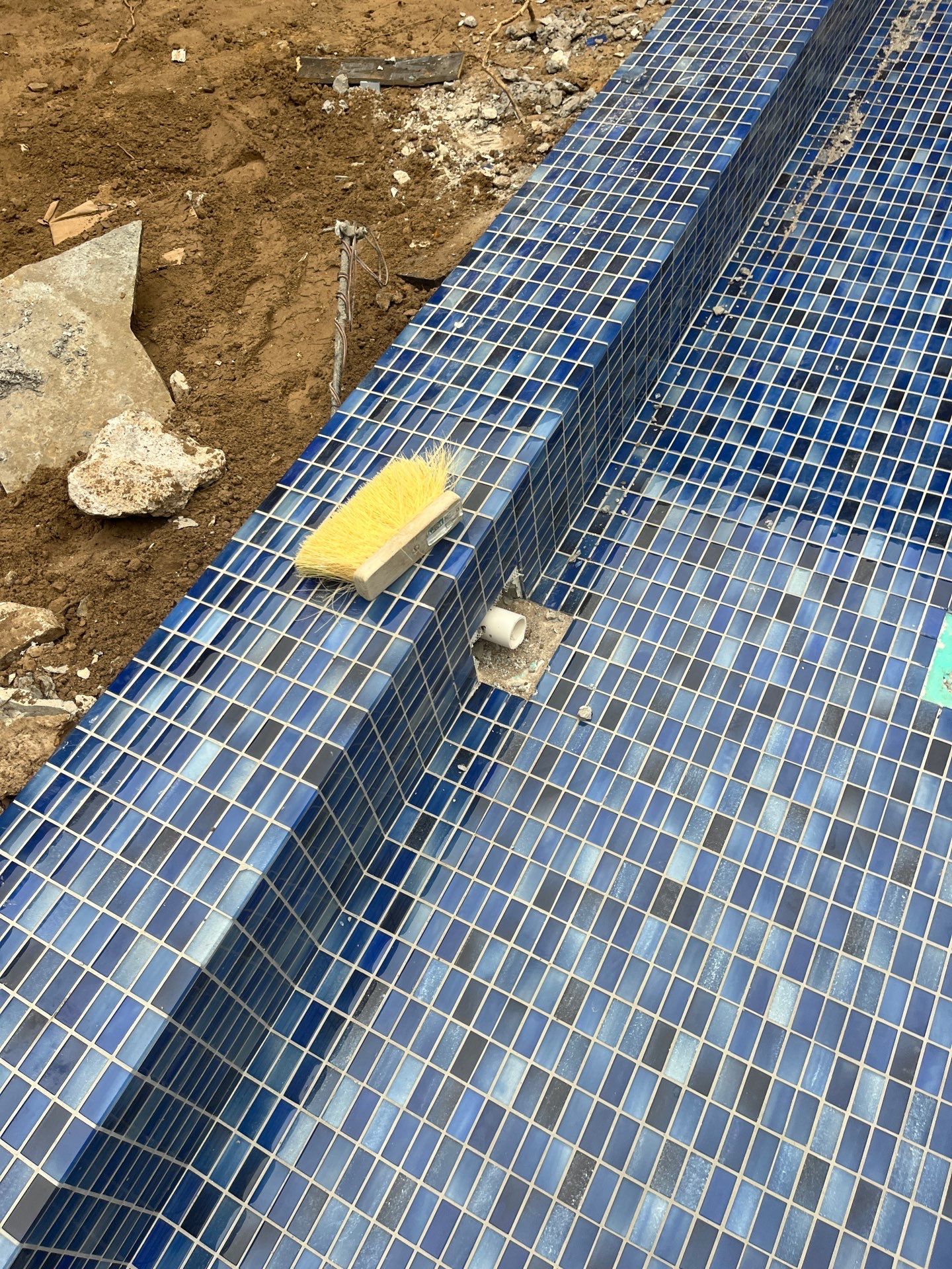 Geometric Pool with Raised Spa and Blue Tile by Pinnacle Pools and Spas - DFW