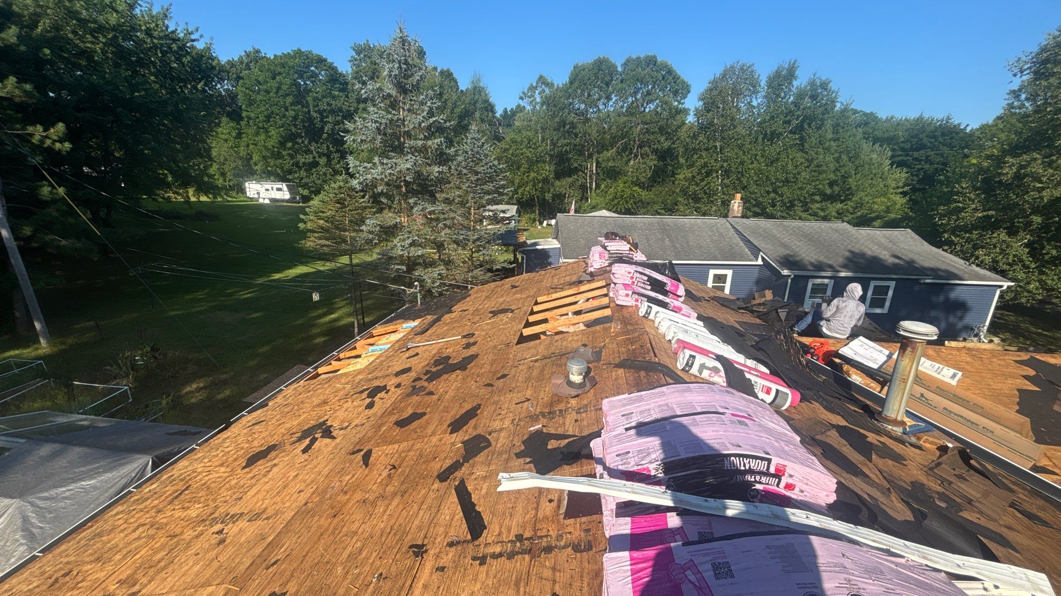 Roof Replacement using Owens Corning Williamsburg Grey by 180 Contractors