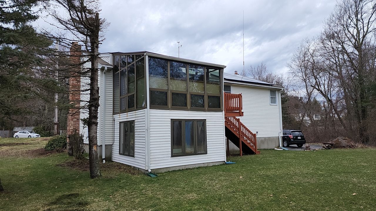 Siding and windows replaced by UBrothers Construction