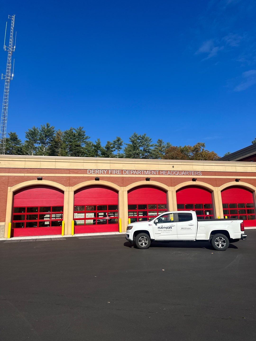 Raynor Door Authority of New England featured photo.