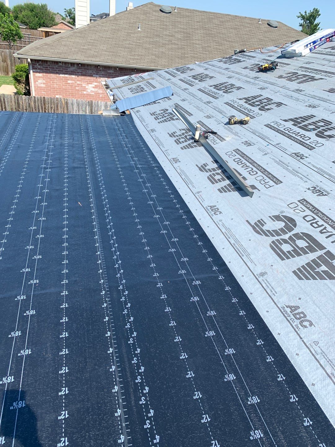 GAF HDZ - Weathered Wood by Elite Roofing LLC
