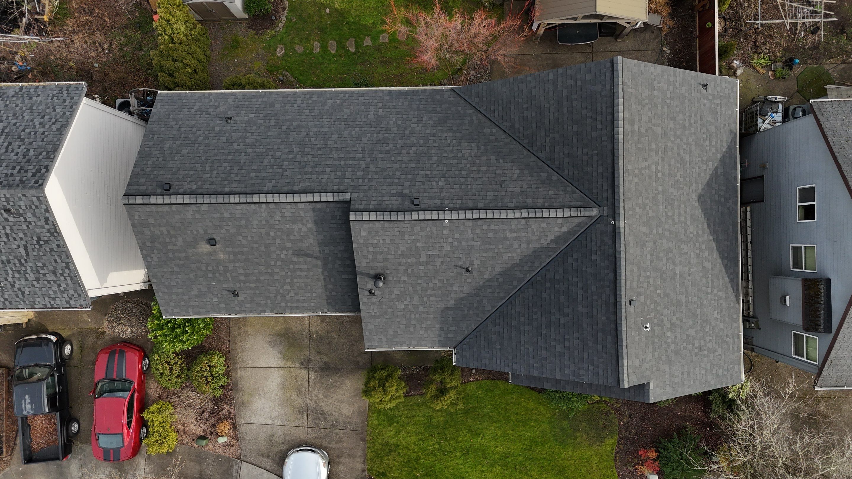 Onyx Black | Roof Replacement in Beaverton, OR 97005 by Valiant Roofing, LLC