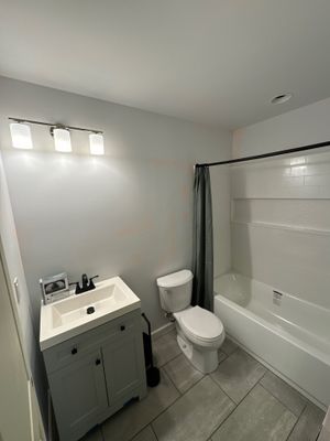 Finished Basement in Acworth Featuring a Full Bathroom and Bar