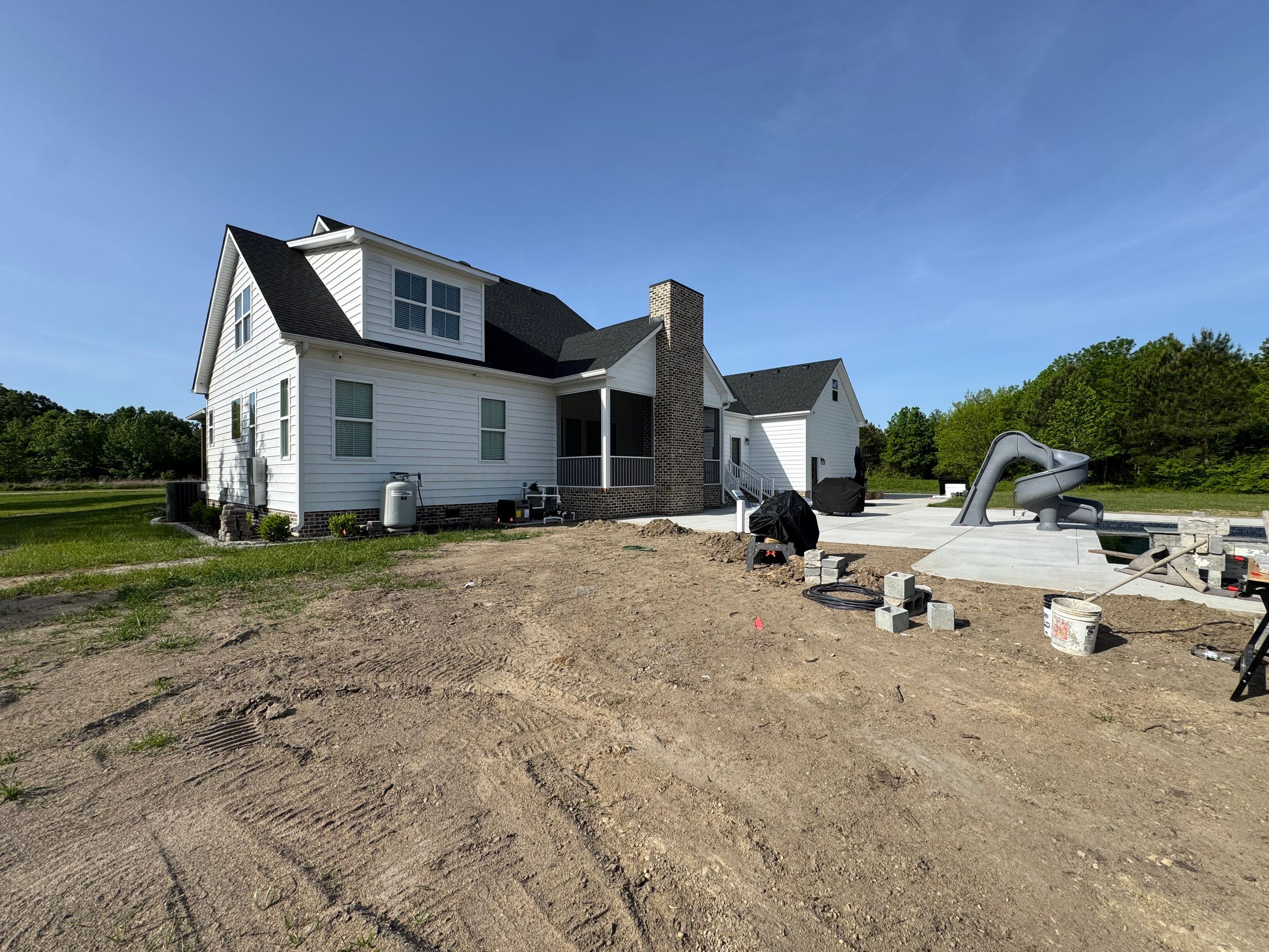 Sleek & Secure by Tidewater Fence