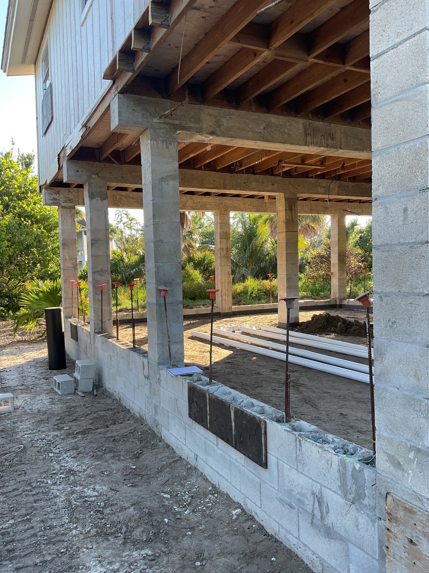 Raising a house on Sanibel Island by Southern Gulf Construction