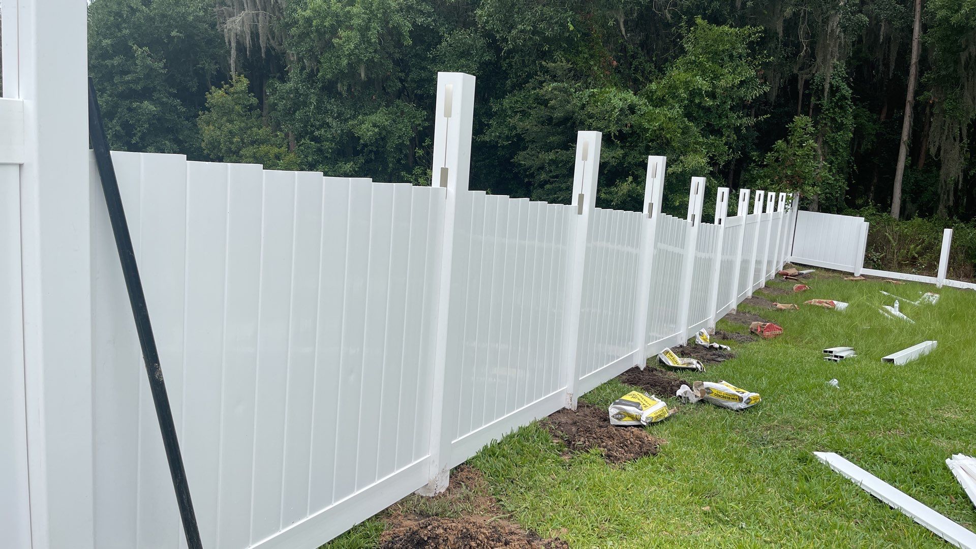 Riverview, FL Vinyl Fence Installation using White Vinyl Privacy Fence by Asap fence and gates, LLC